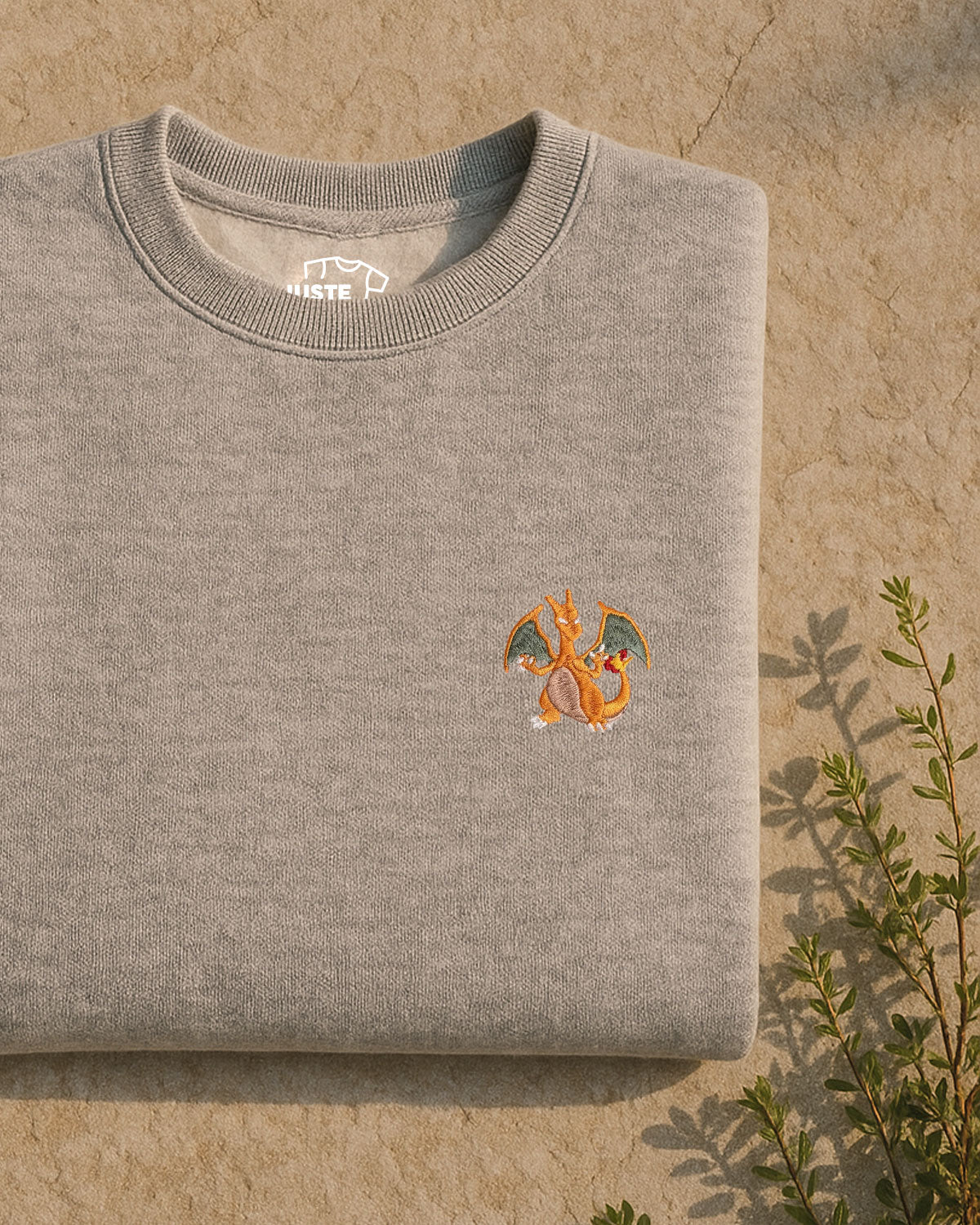 Juste Un T-shirt Sweats Brodés Dracaufeu sweat brodé coton bio