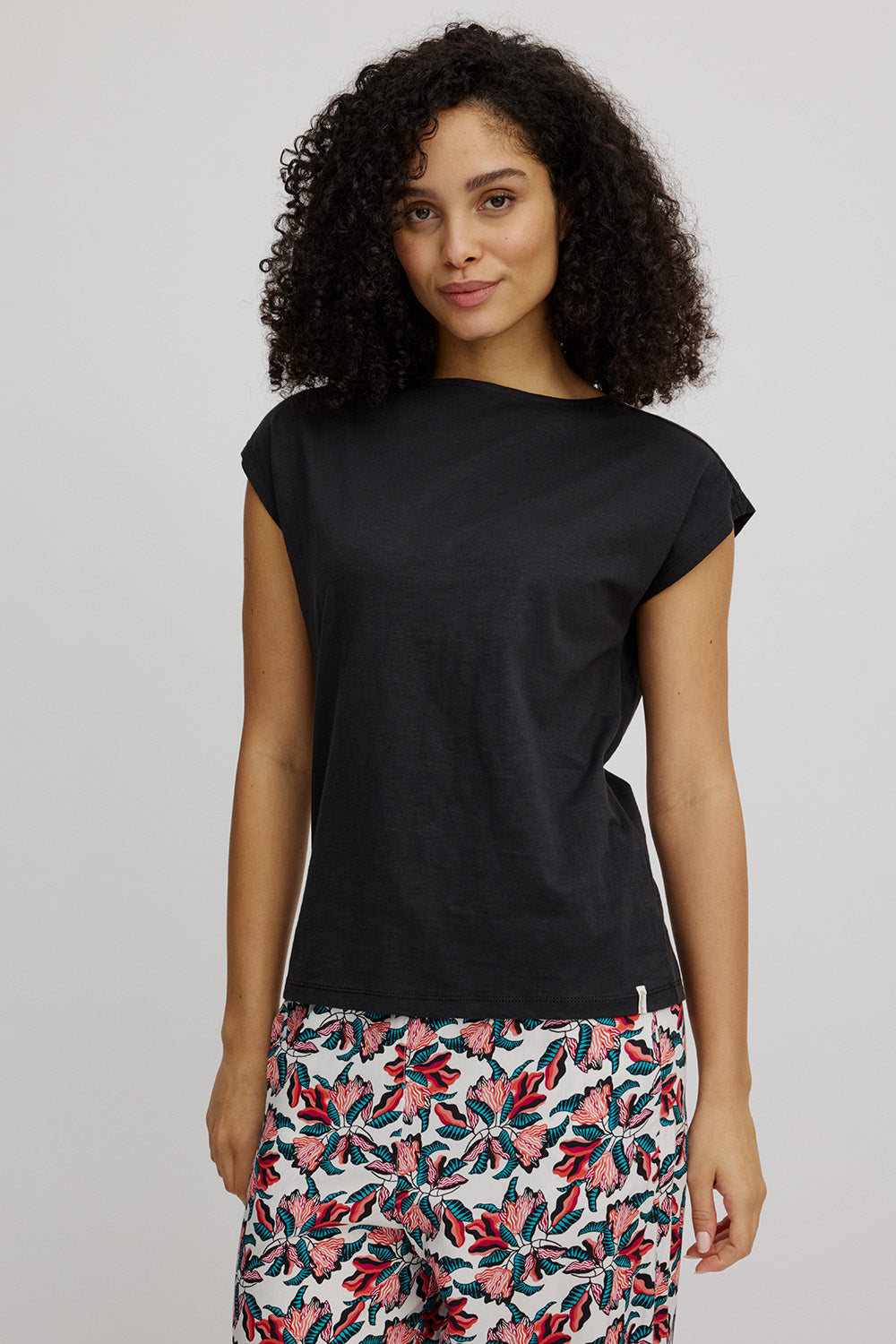 Sourire Multicolore Tops tee-shirt noir coton bio certifié GOTS
