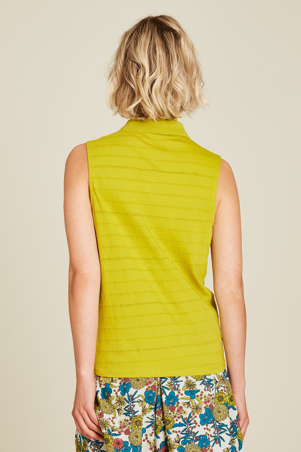 Sourire Multicolore Tops top vert anis ajouré en coton bio