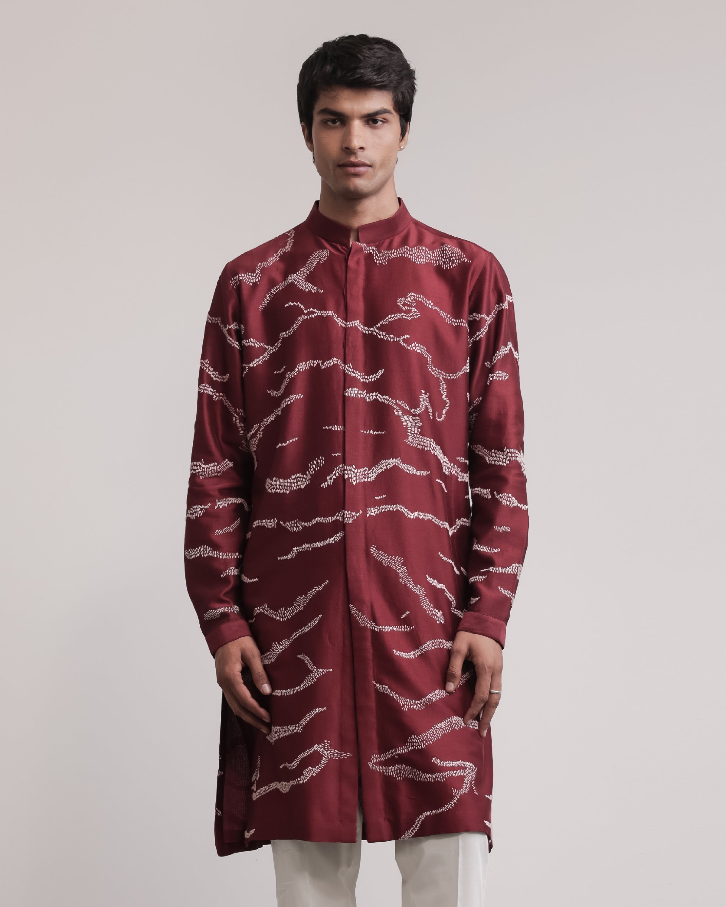 COUNTRYMADE Kurtas Trail Marker All Over Kurta Set ensemble kurta en soie