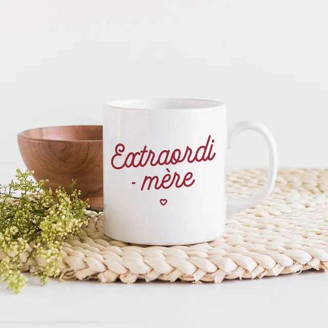 Juste Un T-shirt Mugs Extraordi-mère mug Anse classique