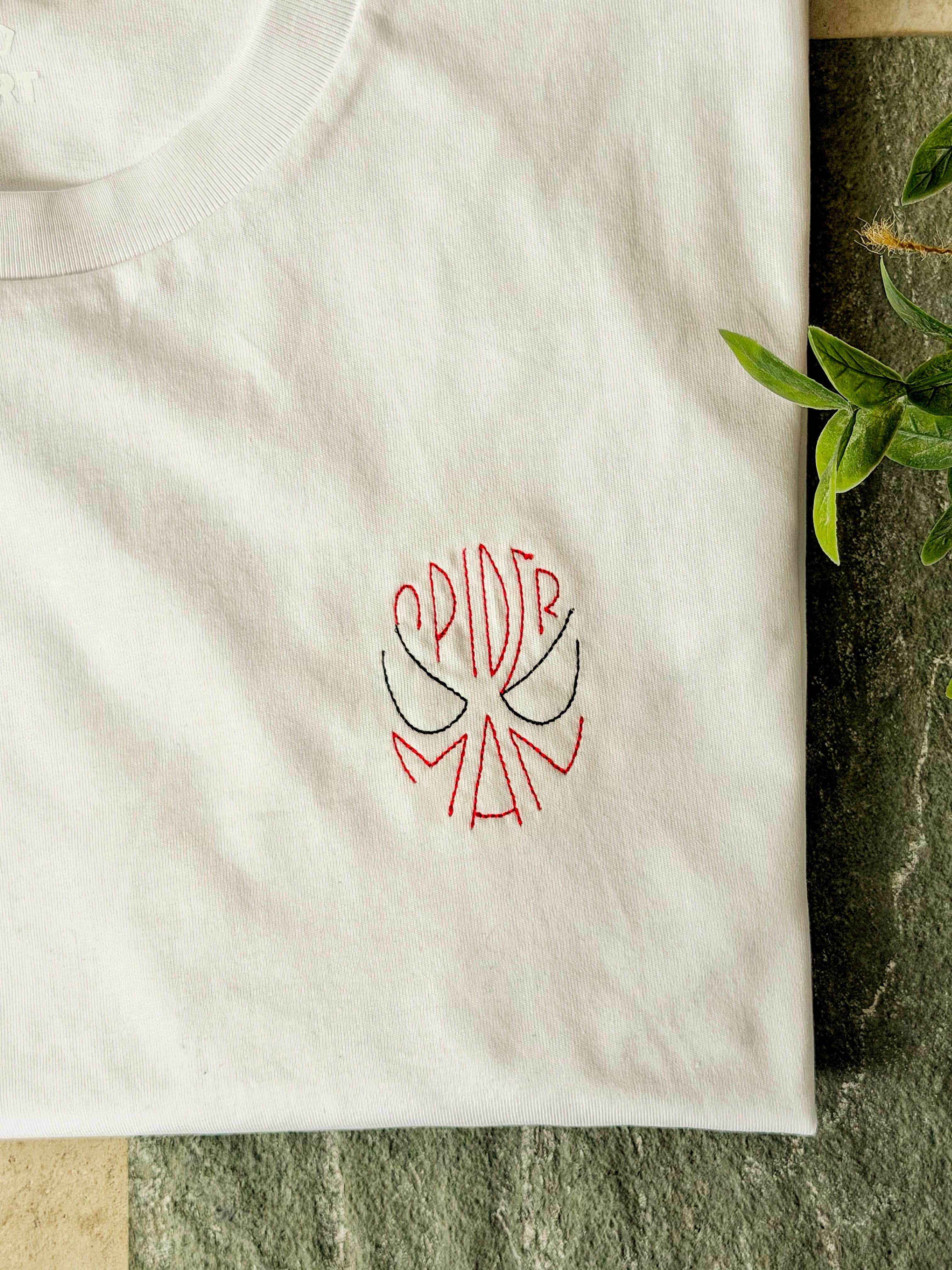 Juste Un T-shirt T-shirts Brodés Spider Man Masque T-shirt blanc coton bio