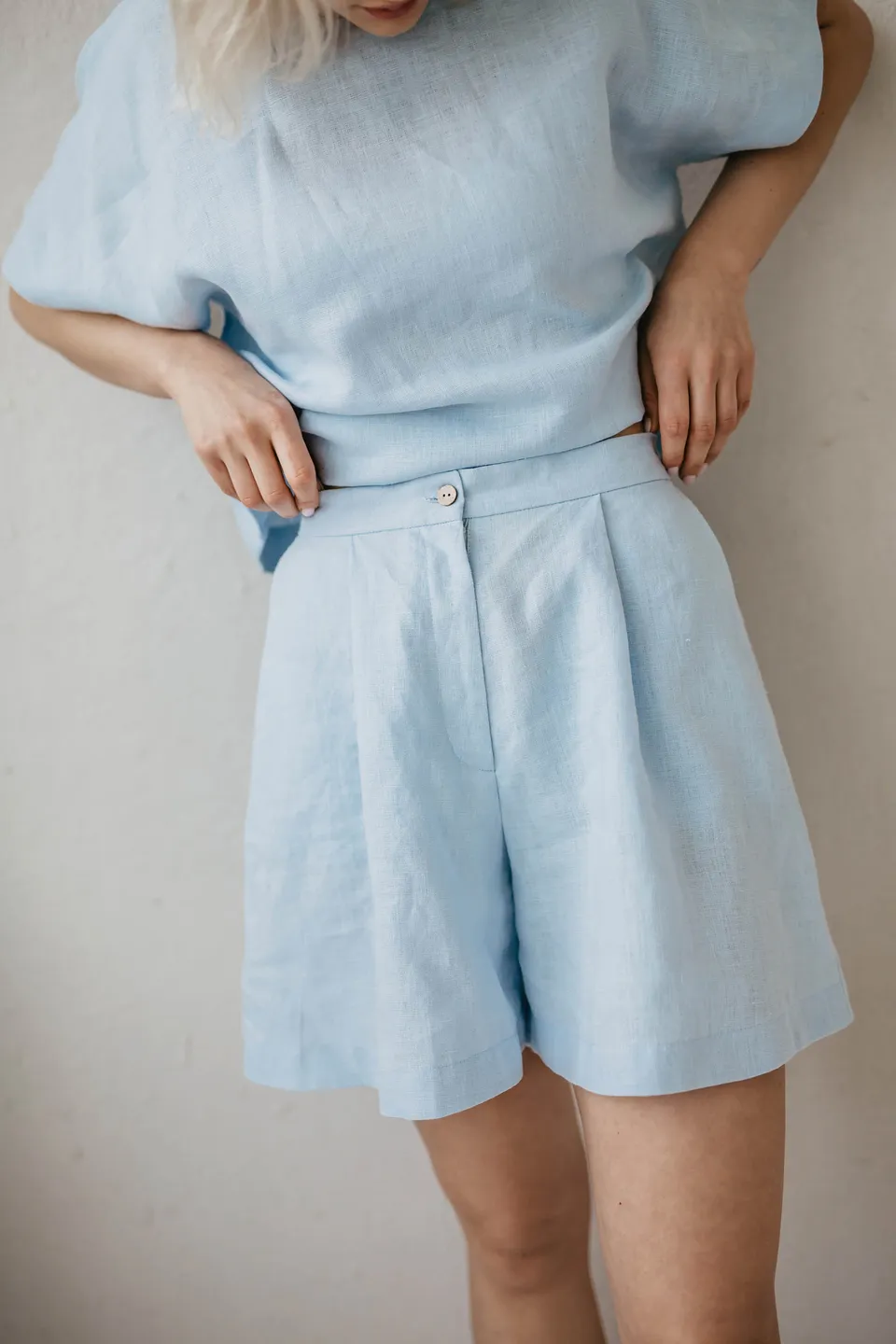 Laumė linen Linen Bottoms Urtė short en lin bleu ciel