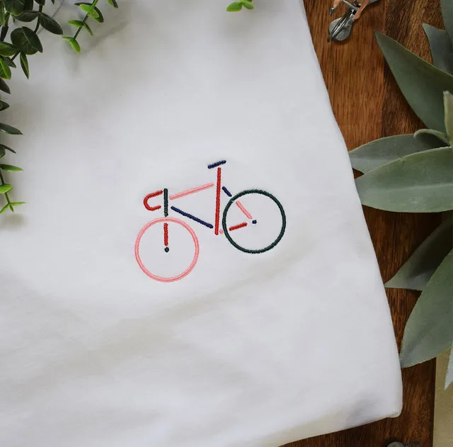 Juste Un T-shirt T-shirts Brodés Vélo t-shirt blanc brodé