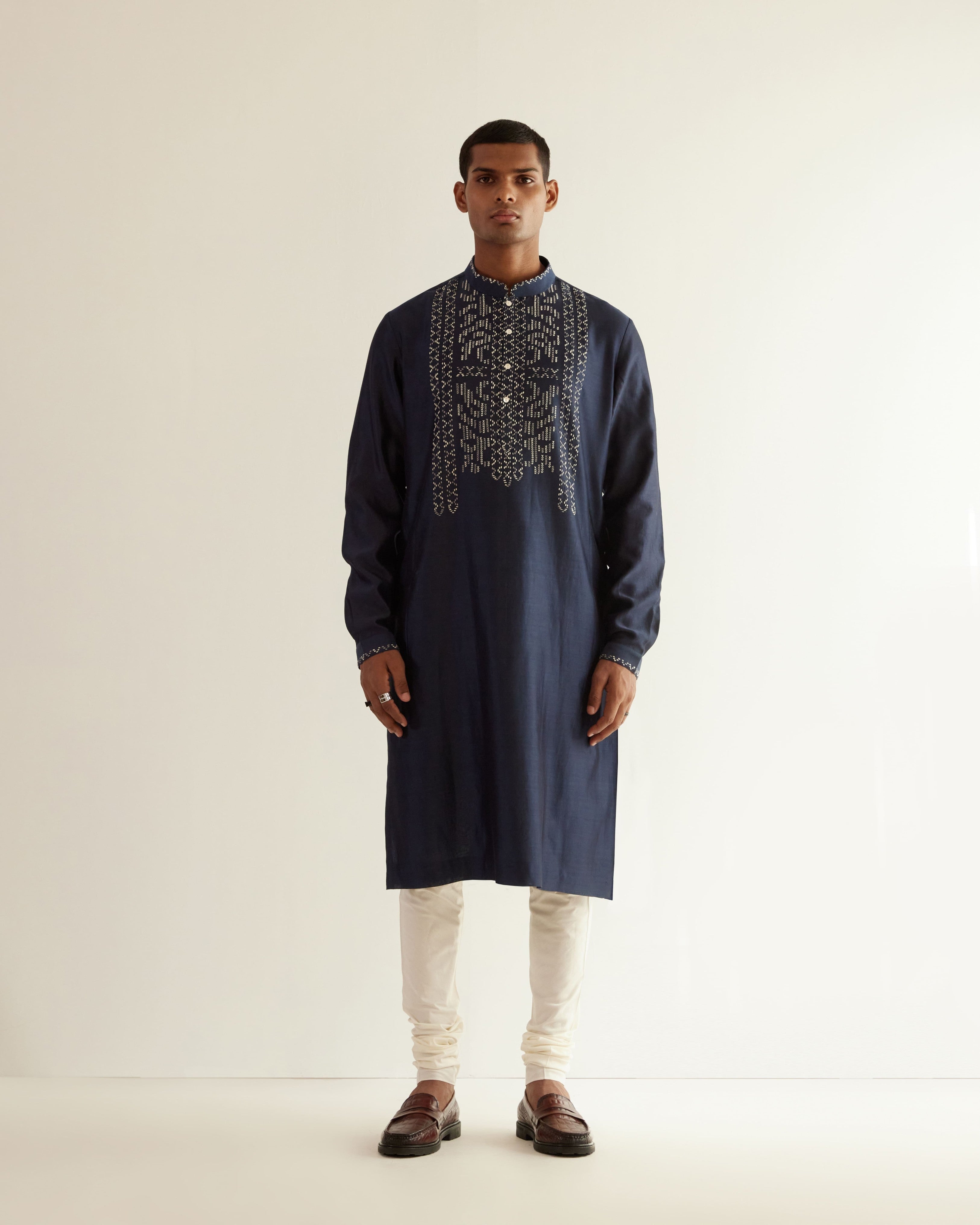 COUNTRYMADE Kurtas Asymmetric Embroidered Yoke Kurta Set ensemble kurta bleu marine