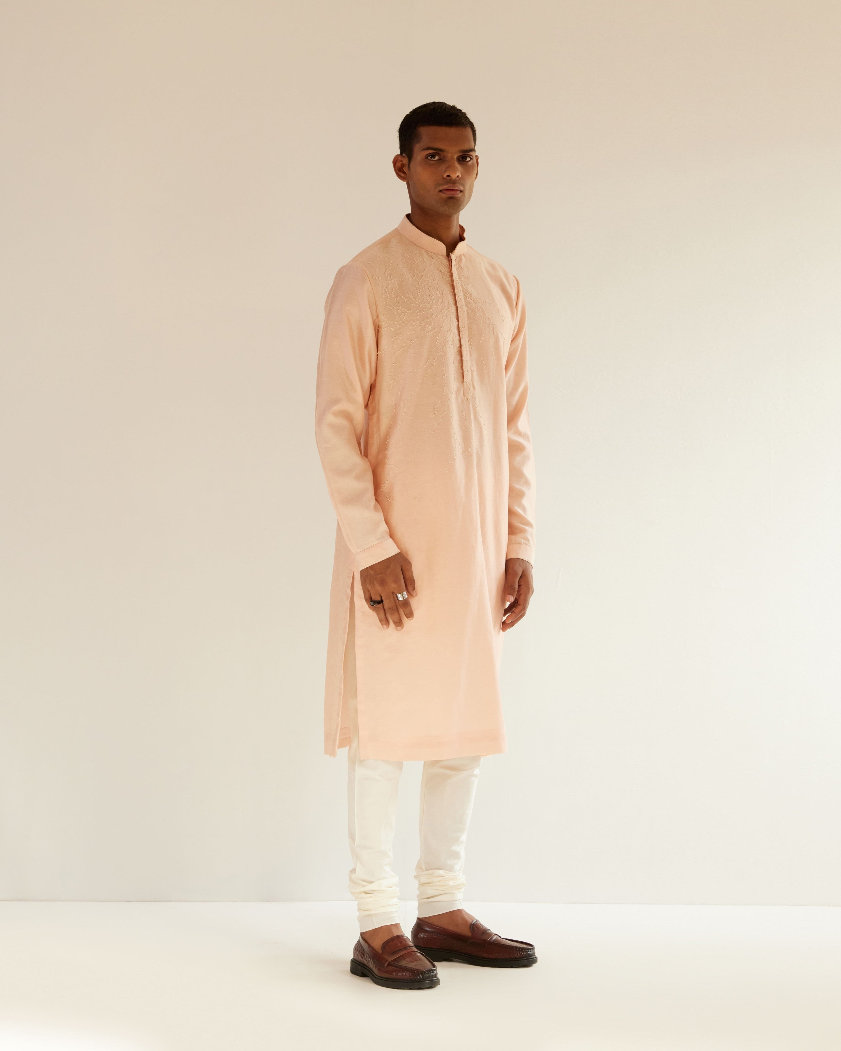 COUNTRYMADE Kurtas Black Hole Placement Embroidery Kurta Set kurta rose brodé