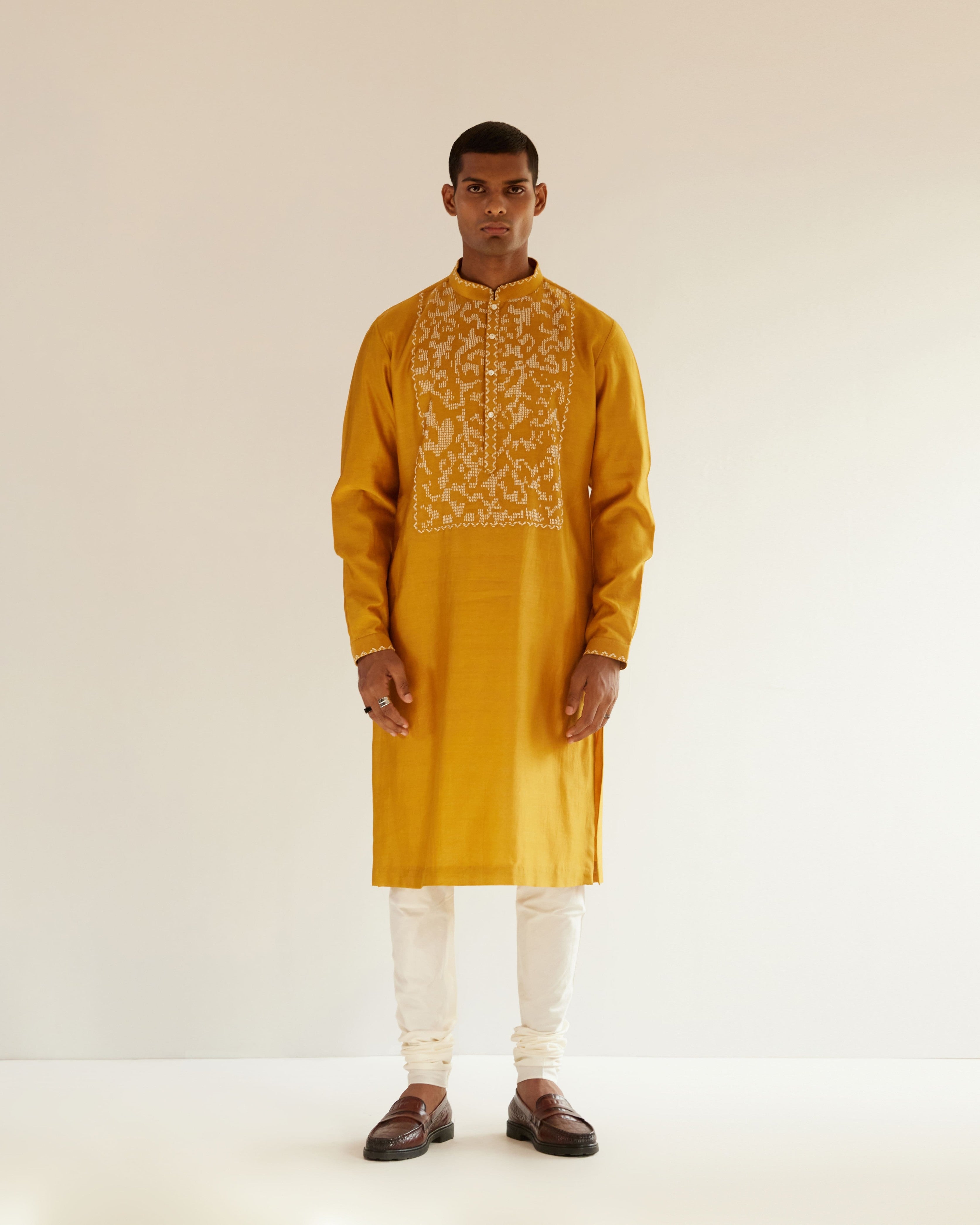 COUNTRYMADE Kurtas Camo-Block Yoke Embroidery Kurta Set XS à XXL brodé
