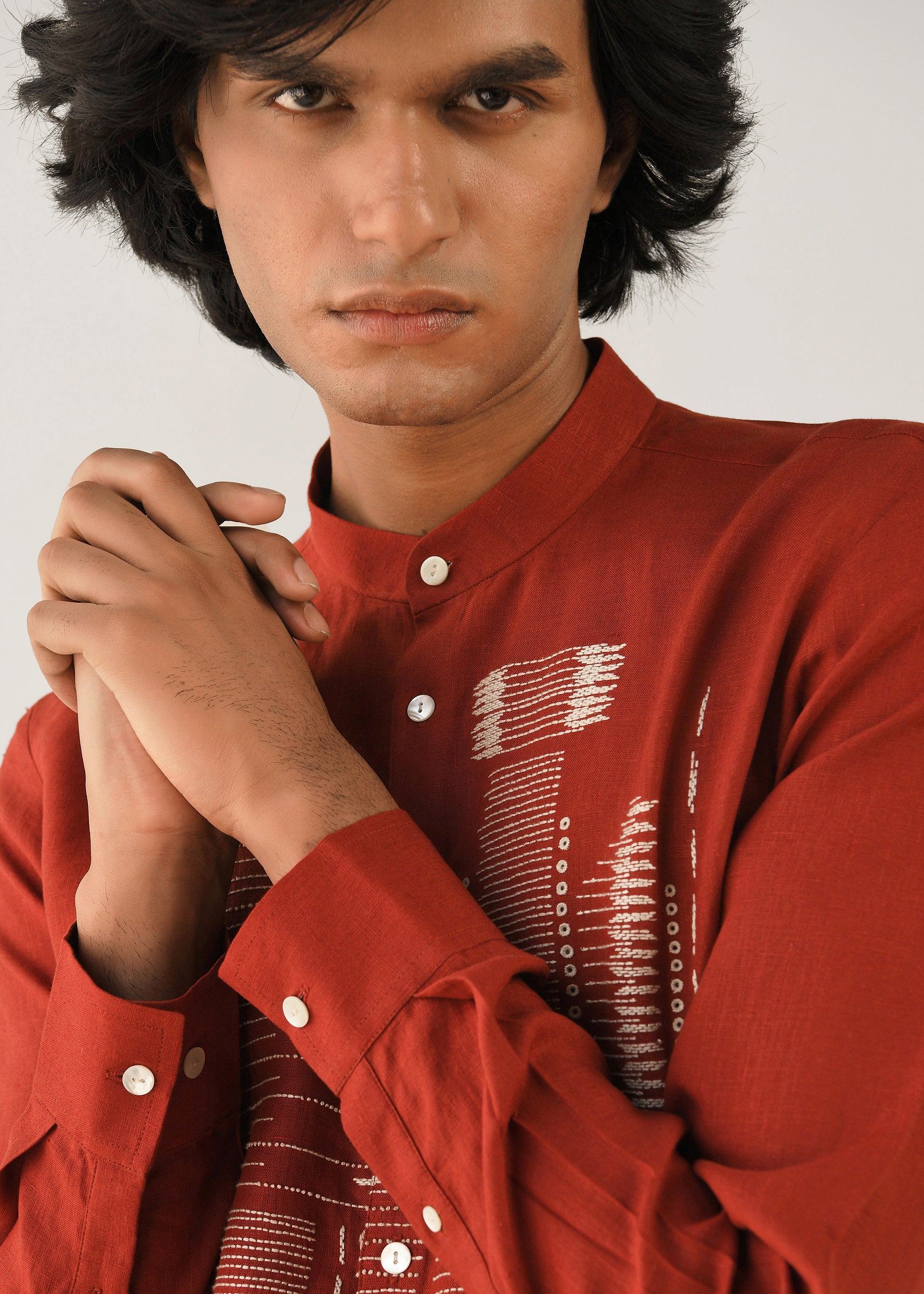 COUNTRYMADE Shirts Dots Dash Hand embroidered Shirt chemise rouge terre en lin