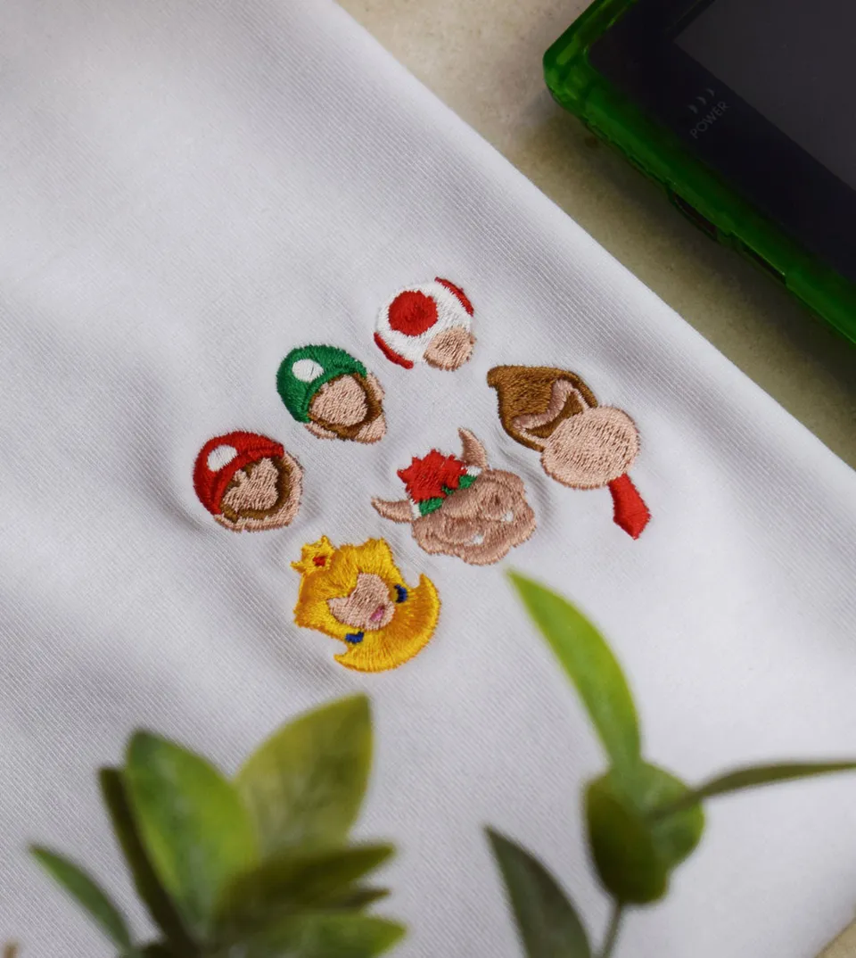 Juste Un T-shirt T-shirts Brodés Univers Mario T-shirt brodé jeu vidéo