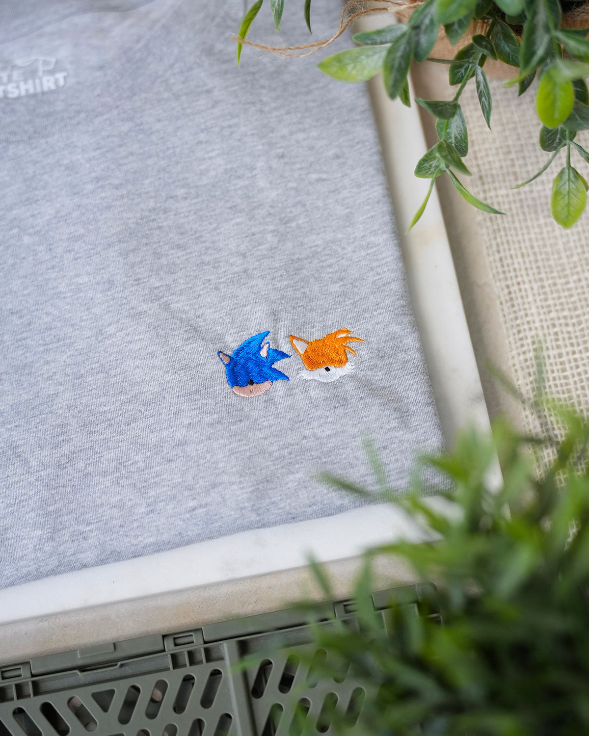 Juste Un T-shirt T-shirts Brodés Sonic T-shirt brodé multicolore