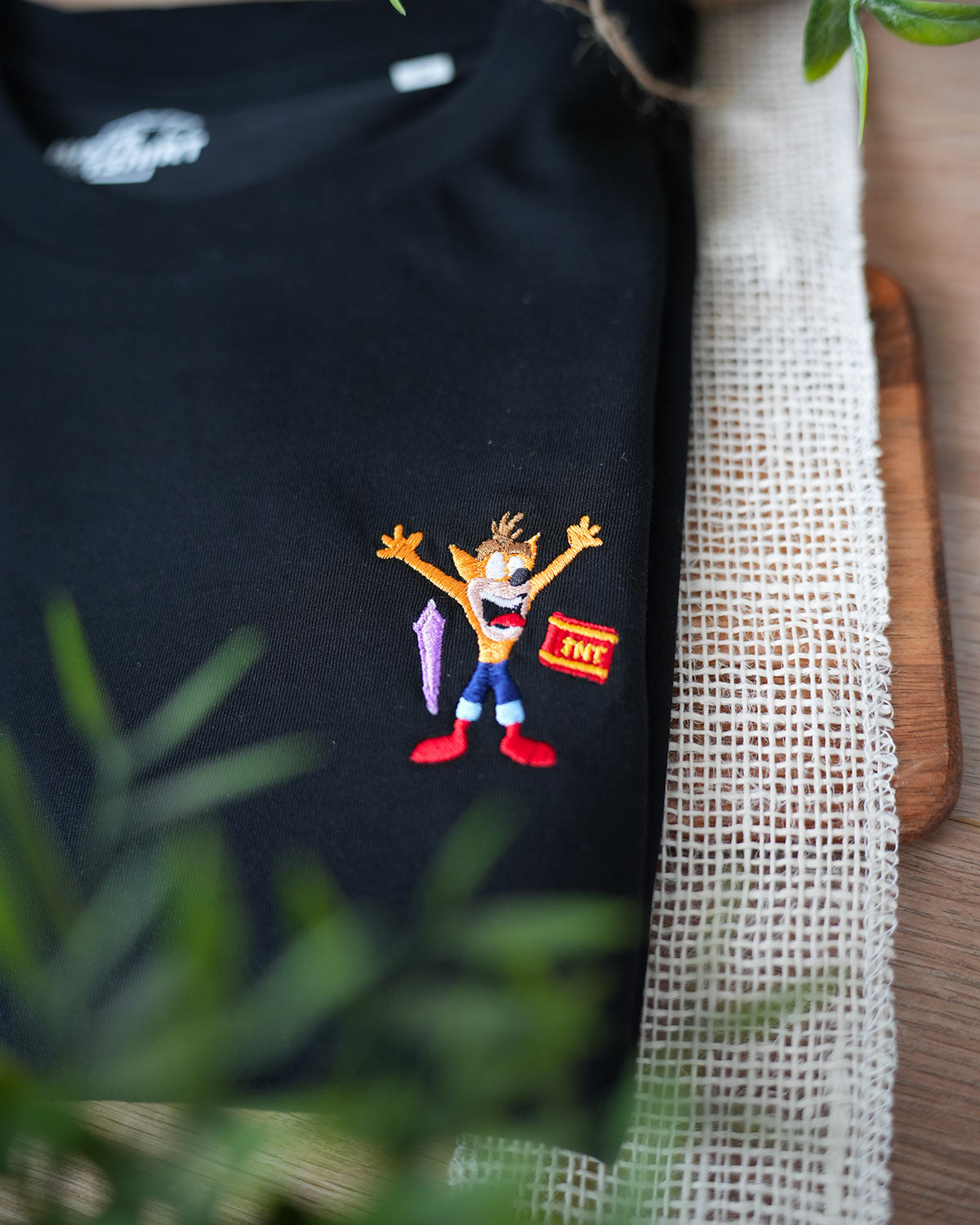Juste Un T-shirt T-shirts Brodés Crash bandicoot t-shirt brodé coton bio