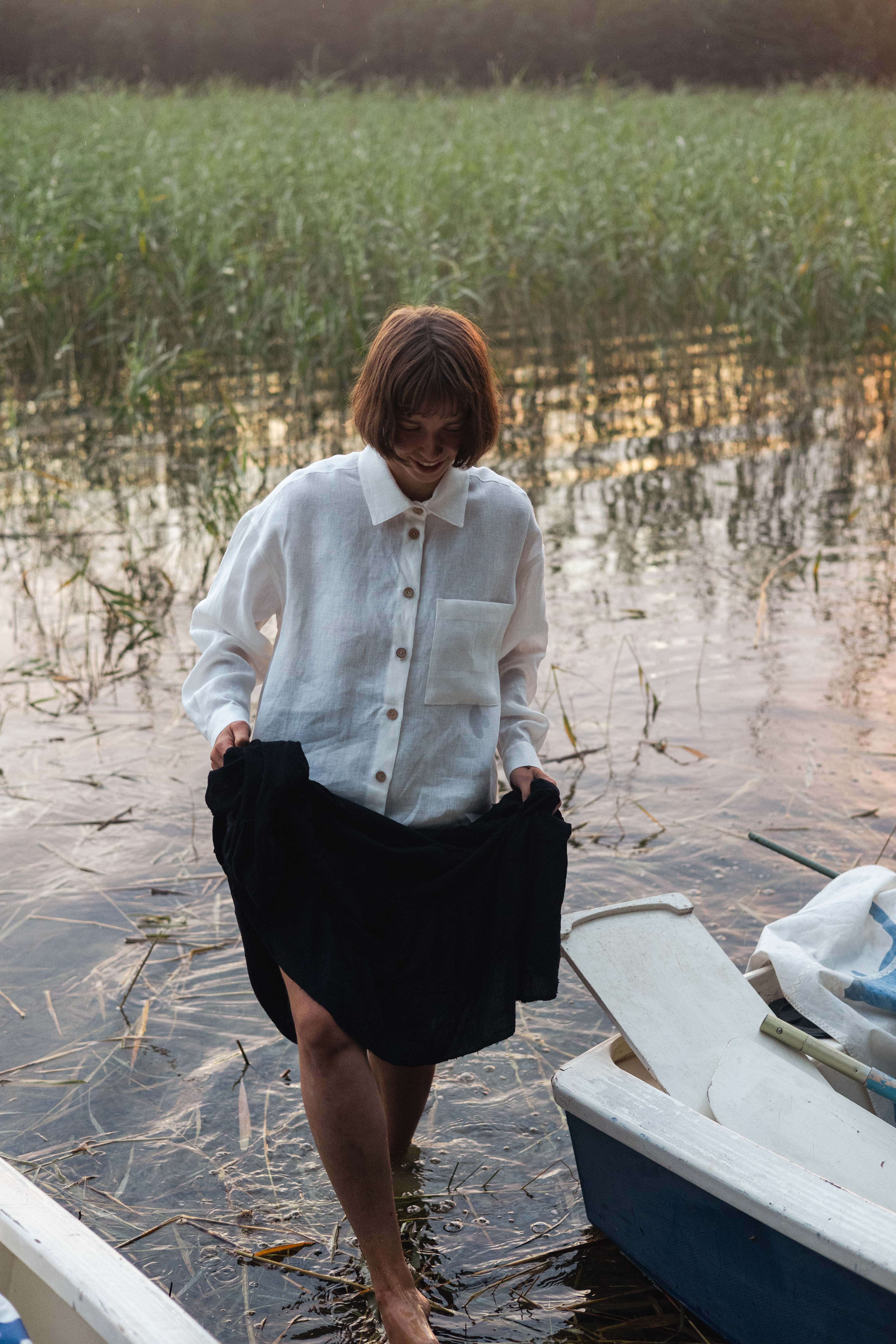 Laumė linen Linen Tops Vandenė chemise en lin bleu ciel oversize