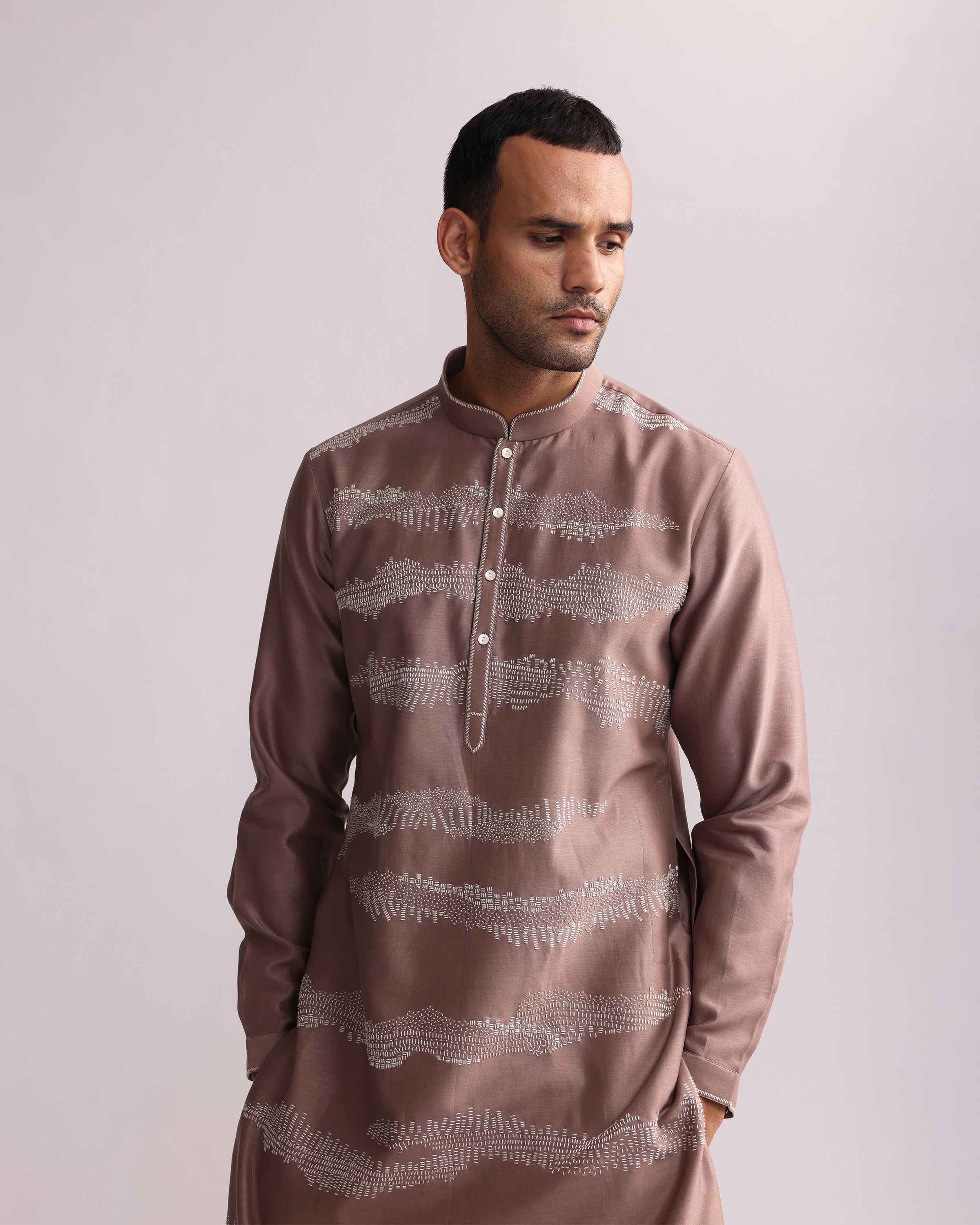 COUNTRYMADE Kurtas TRAIL DUST KURTA SET, ensemble kurta brodé Chanderi