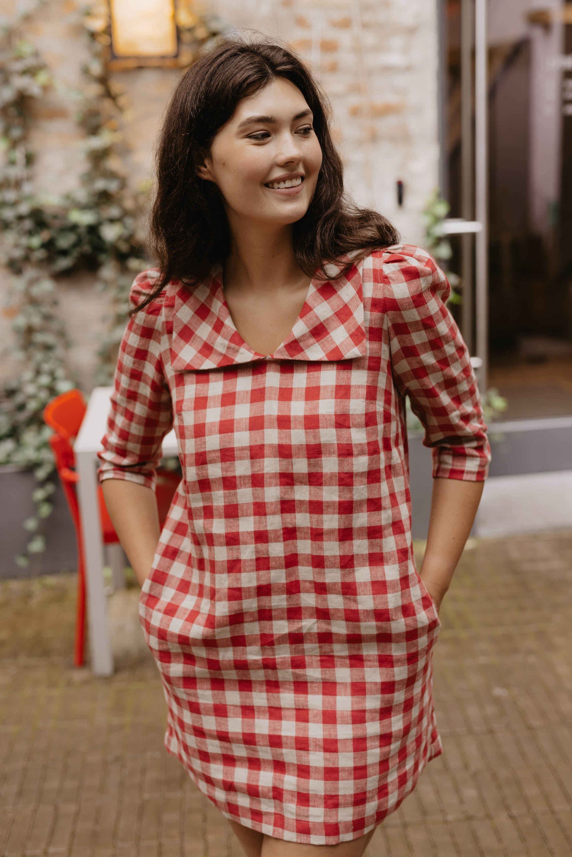 Laumė linen Linen Dresses Bonnie robe en lin à carreaux rouges