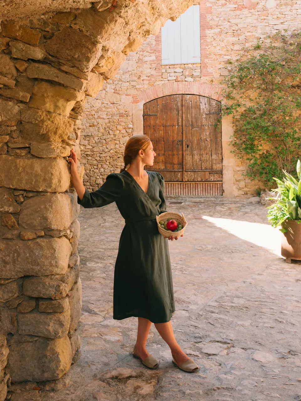 Laumė linen Linen Dresses Piaf robe portefeuille en lin bleu profond