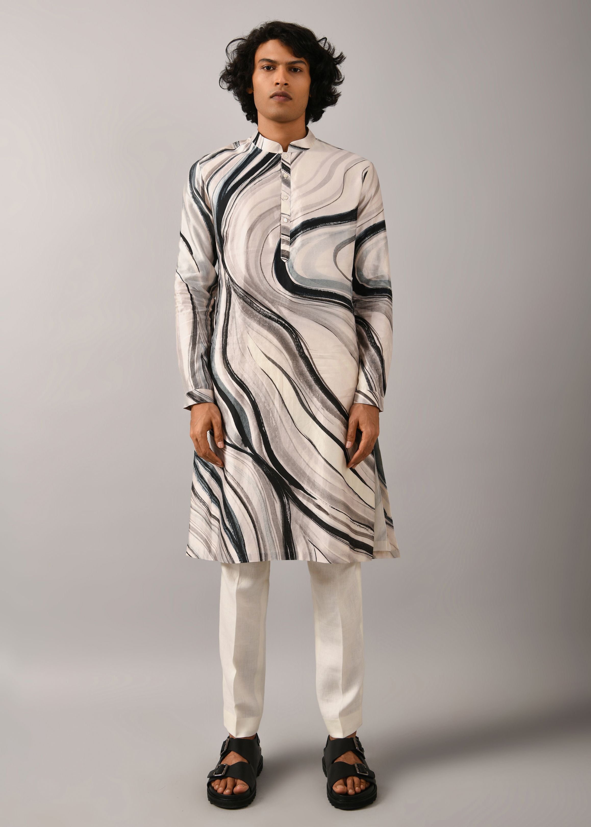 COUNTRYMADE Kurtas Airborne Strokes Kurta kurta en soie imprimé