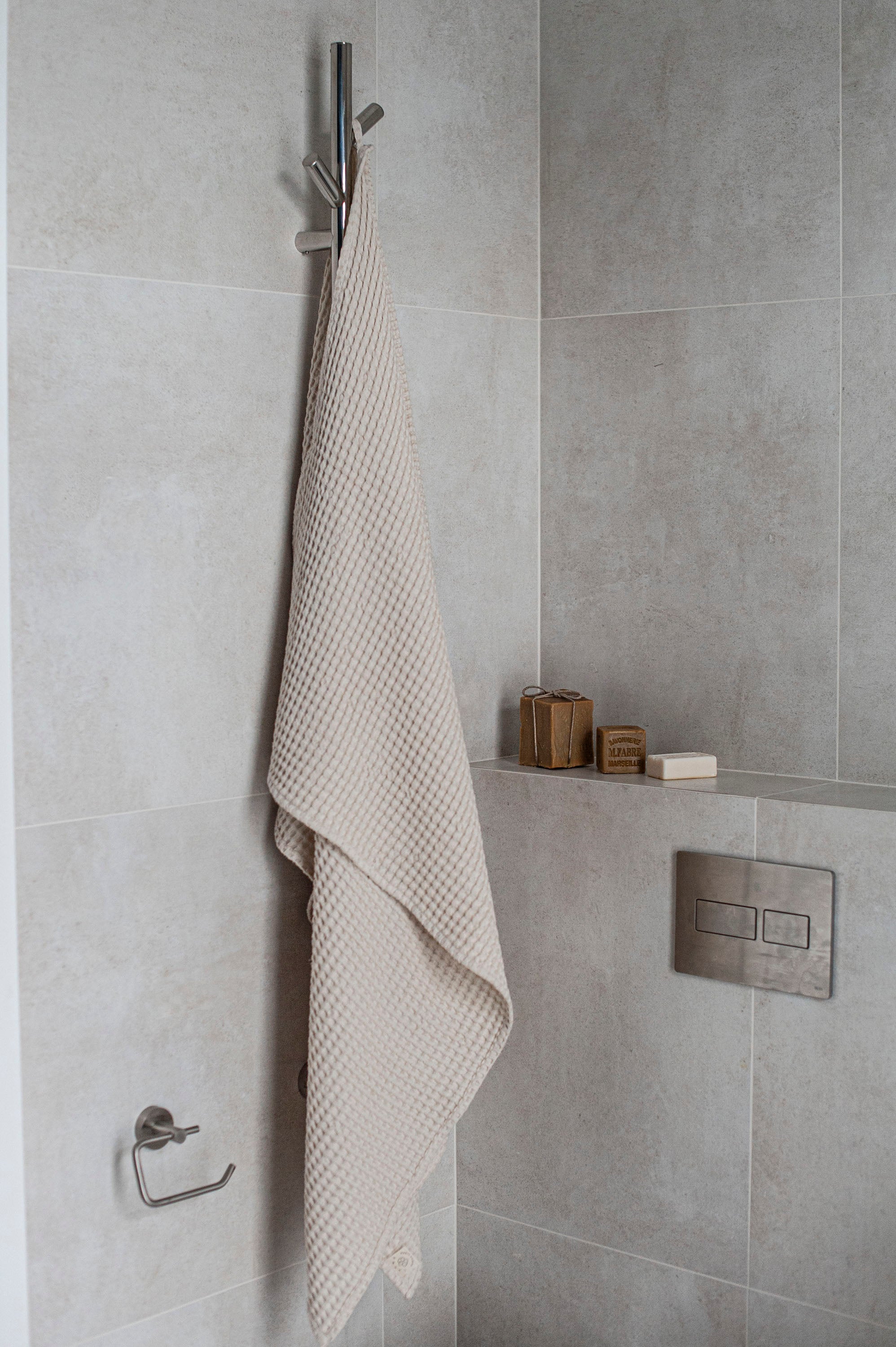 Laumė linen Home Edit Waffle linen bath towel serviette de bain gaufrée lin coton Creamy White