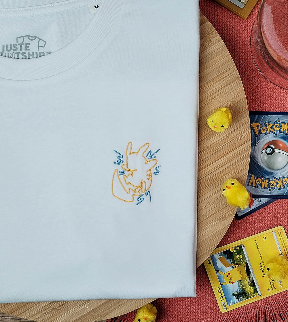 Juste Un T-shirt T-shirts Enfants Pika t-shirt enfant blanc brodé