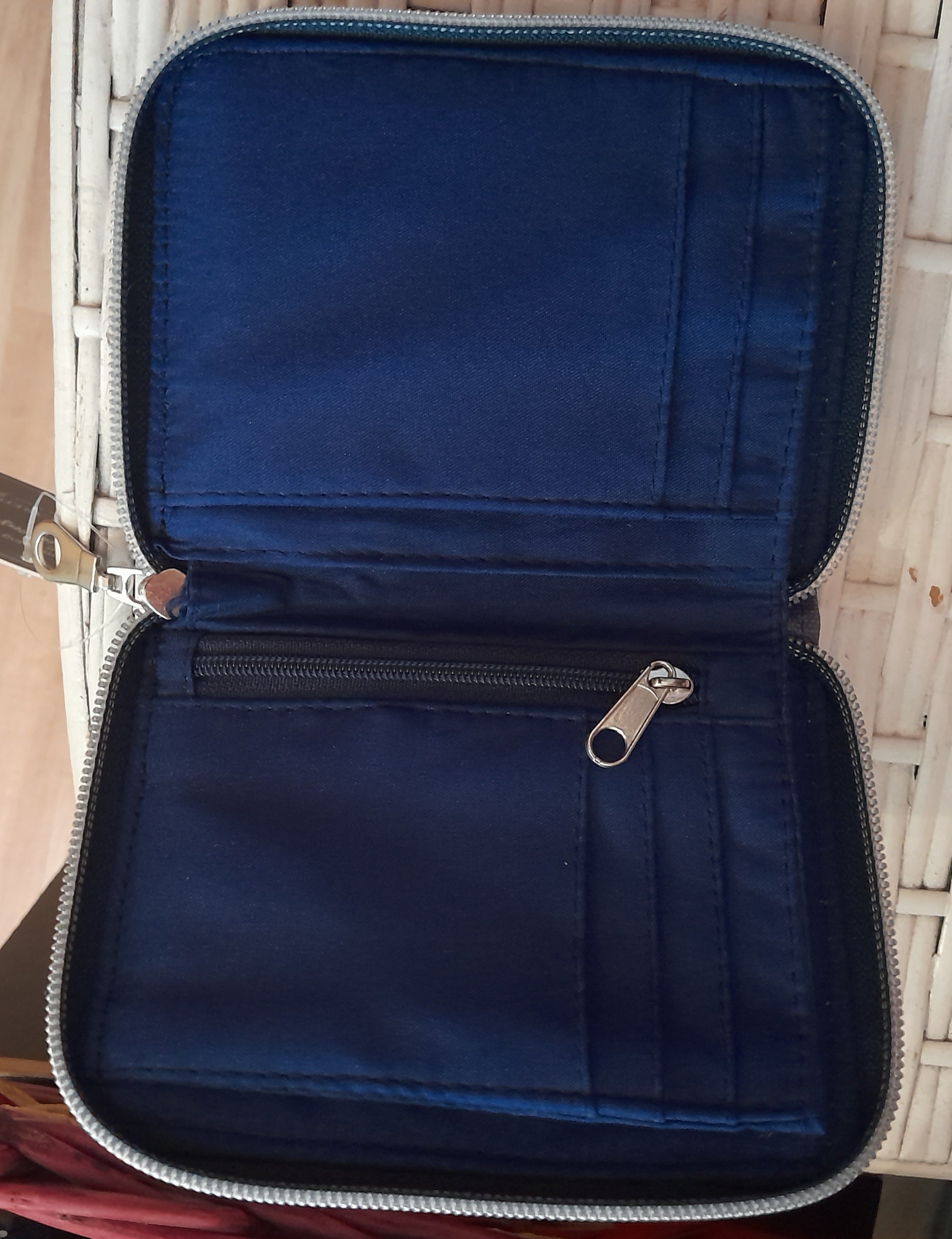 Sourire Multicolore Sacs et pochettes Portefeuille fleurs bleues coton ciré