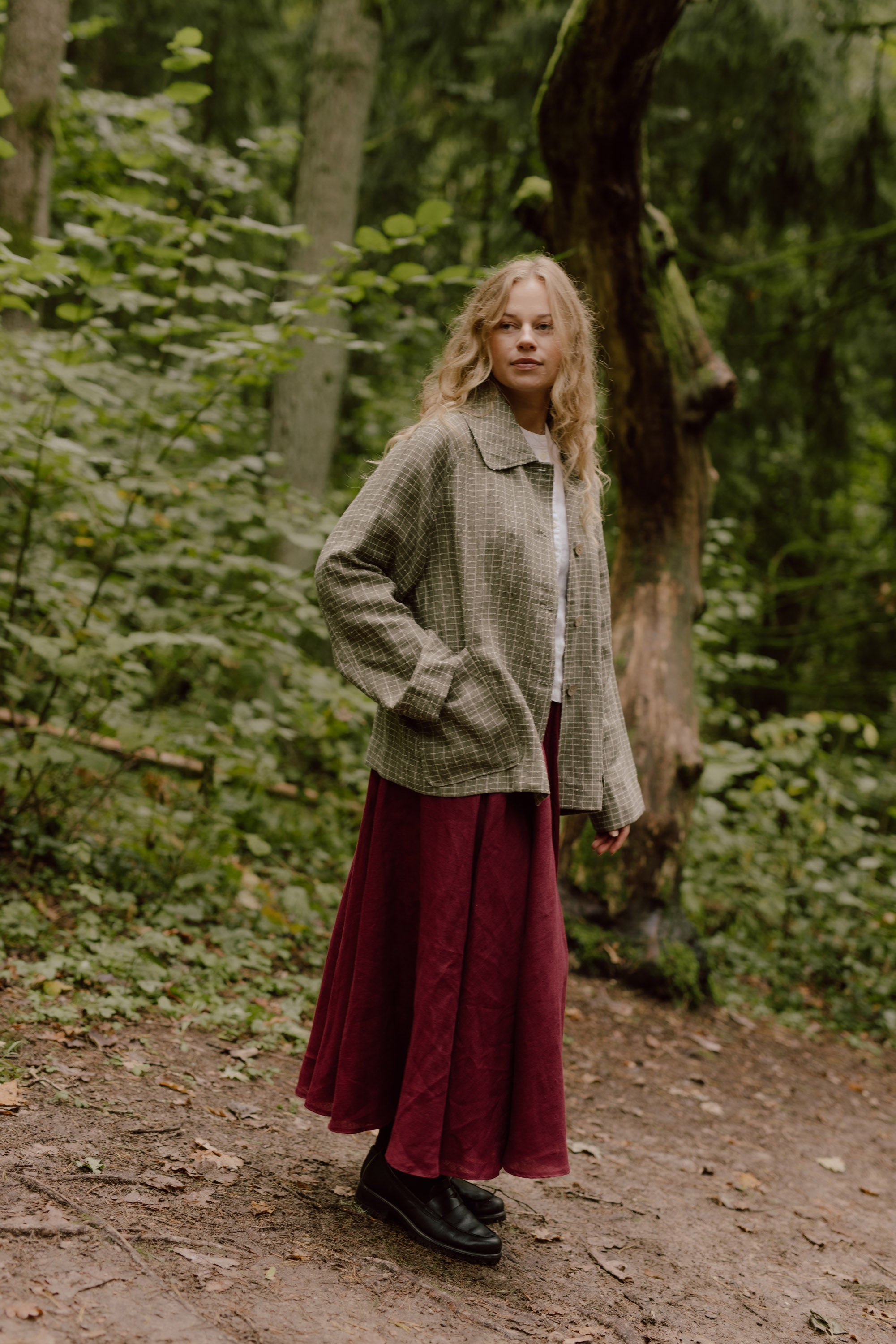 Laumė linen Linen Jackets Kate veste oversize en lin bleu profond