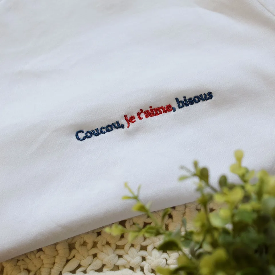 Juste Un T-shirt T-shirts Brodés T-shirt brodé Coucou je t'aime