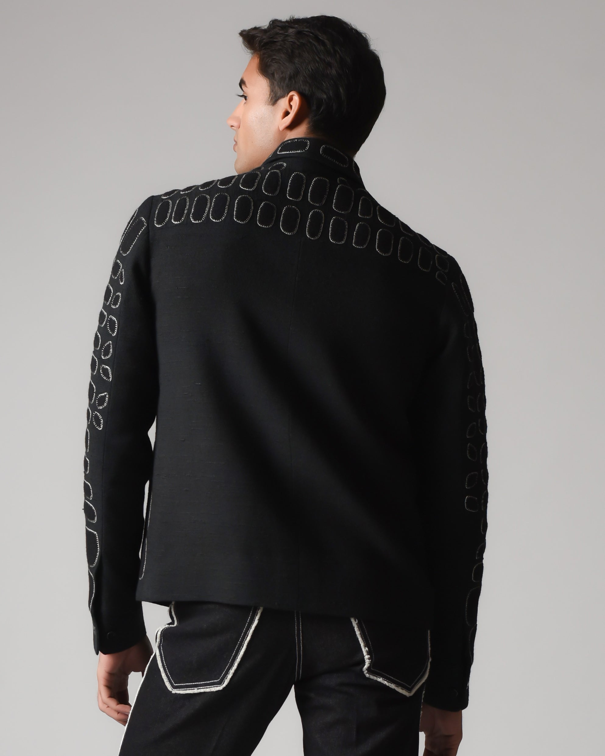 COUNTRYMADE Jackets Hand-Cut Hand Applique Shadow Block Jacket veste noire en soie brute