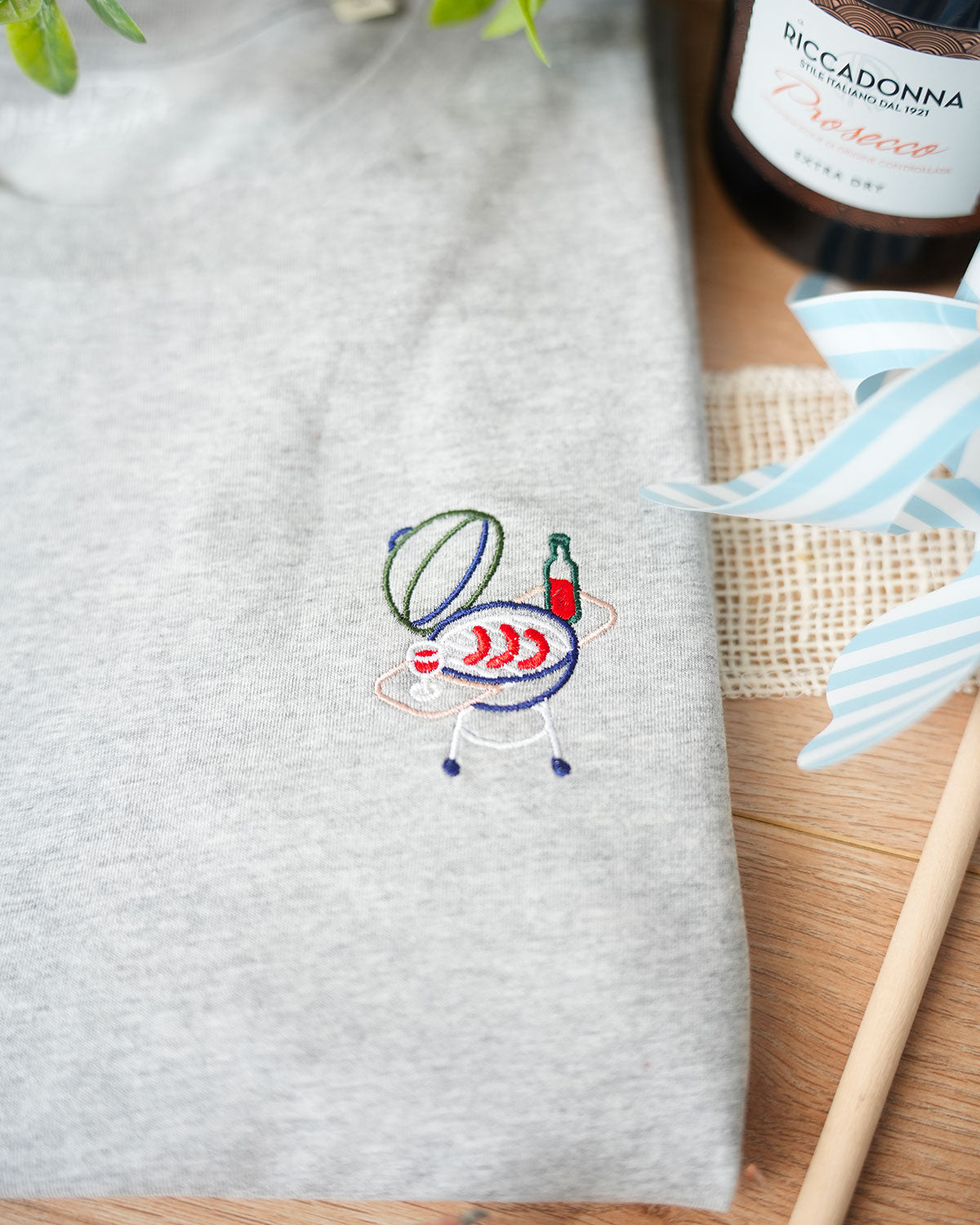 Juste Un T-shirt T-shirts Brodés Barbecue T-shirt brodé coton bio
