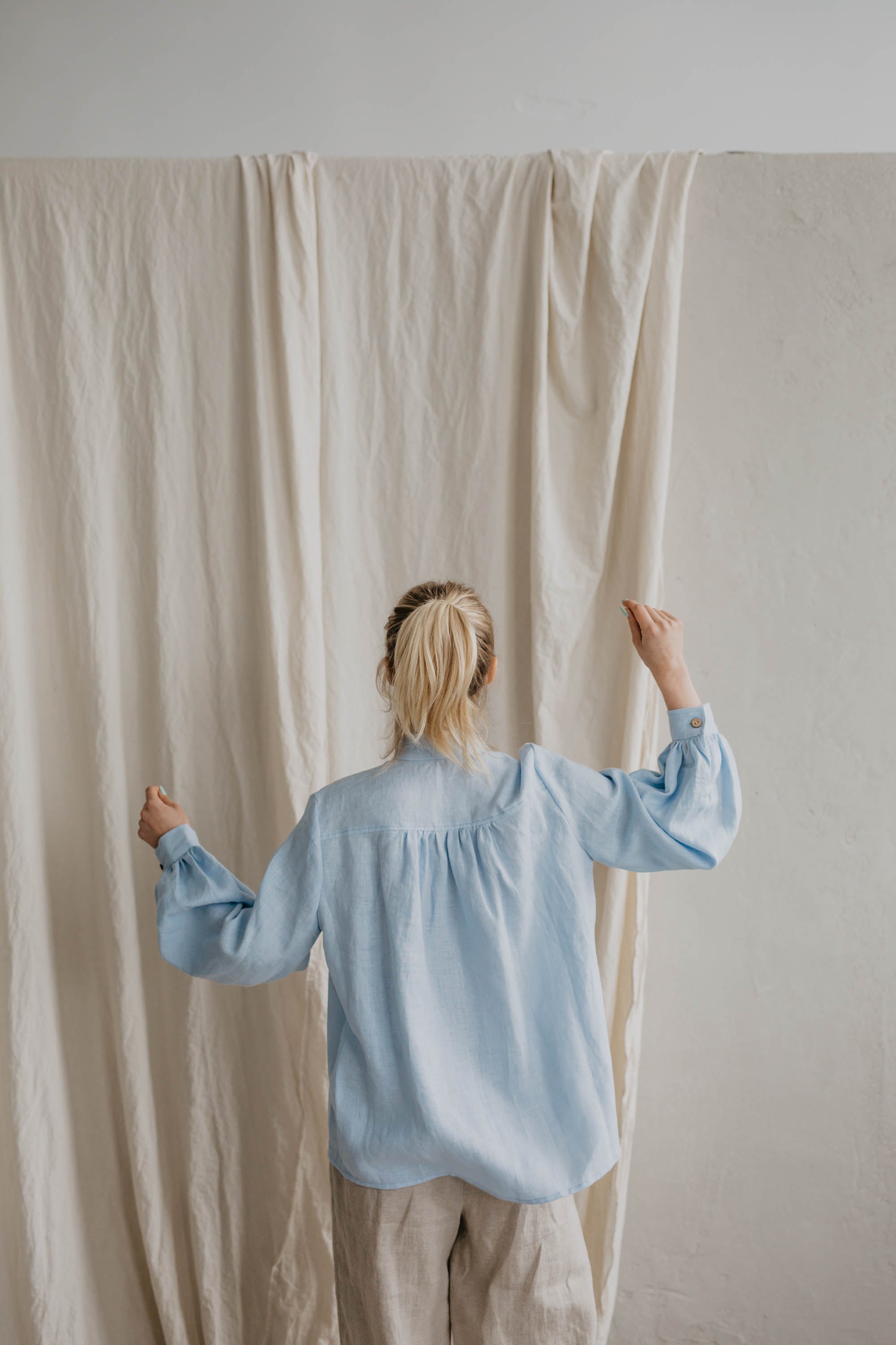 Laumė linen Linen Tops INDRAJA chemise femme en lin rouge baie taille S