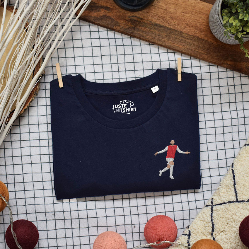 Juste Un T-shirt T-shirts Brodés Invincible t-shirt brodé