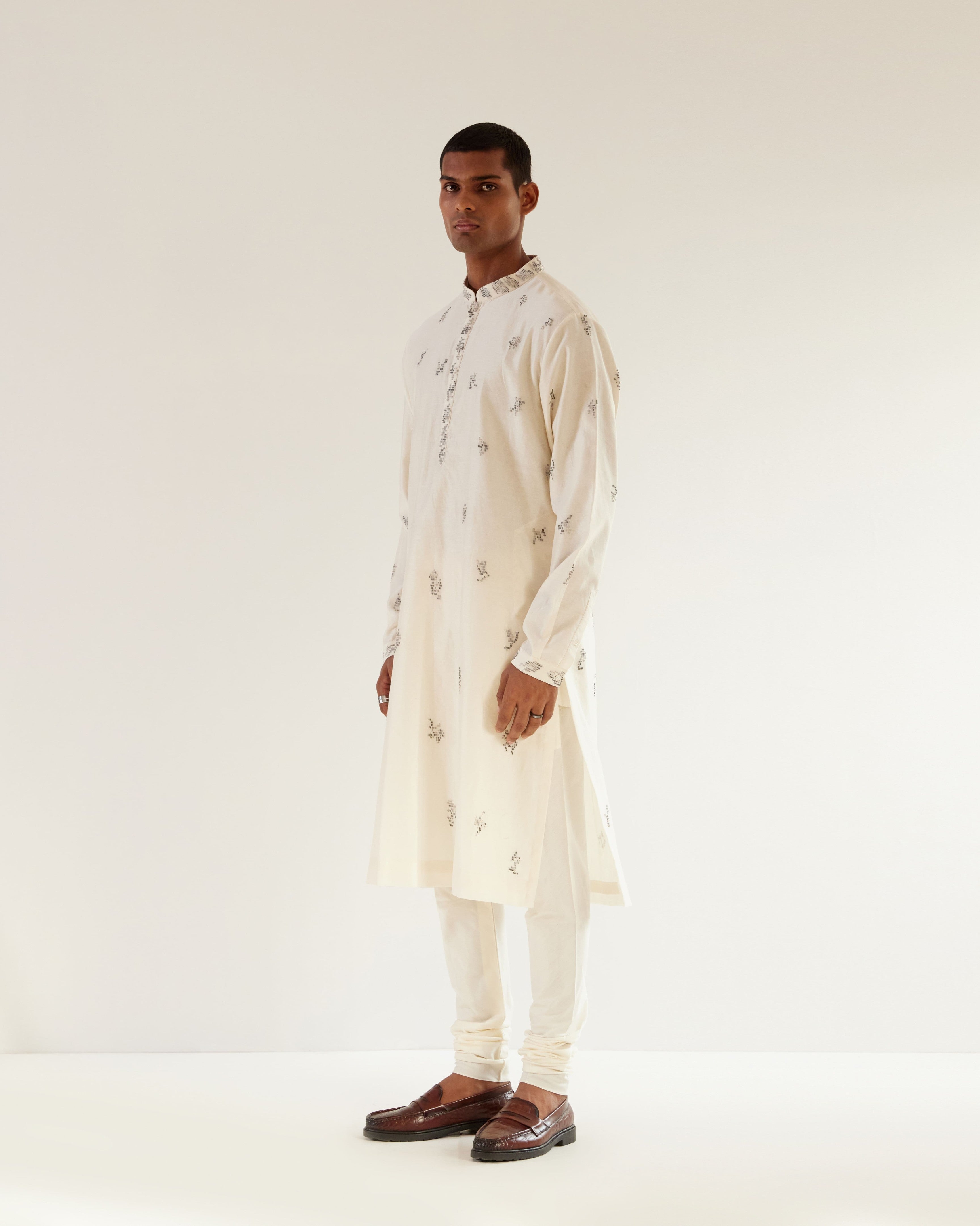 COUNTRYMADE Kurtas Camo Motif Hand Embroidered Kurta Set ivoire