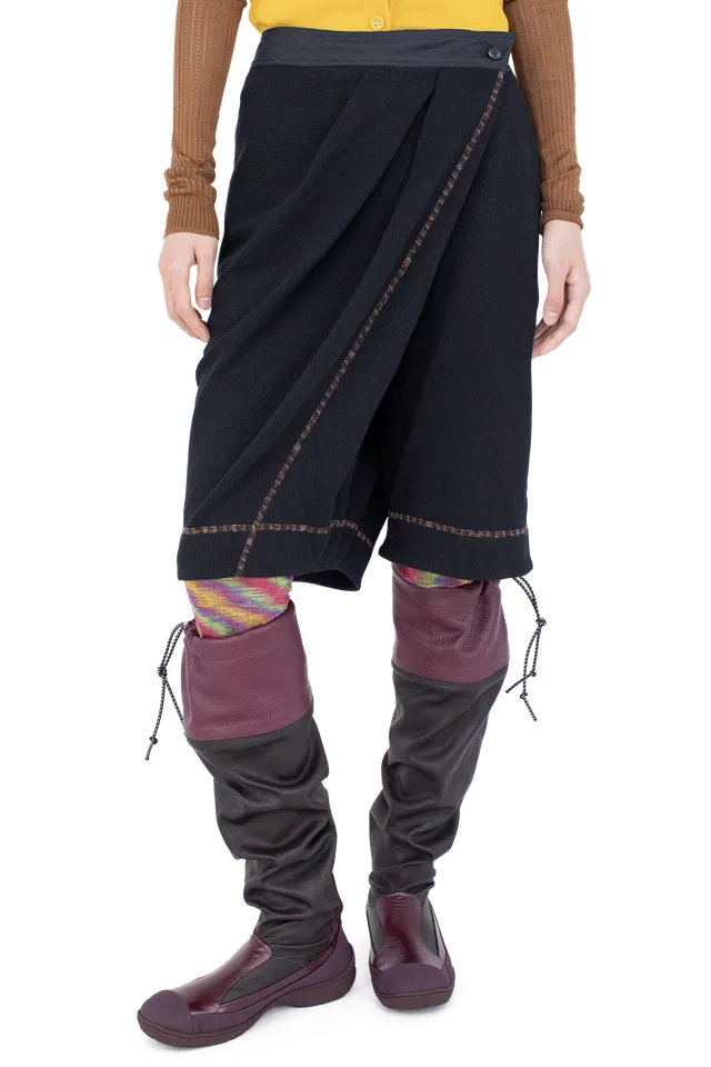 Kiko Kostadinov Bottoms PETREL Draped Culottes jupe-culotte noire en piqué de coton