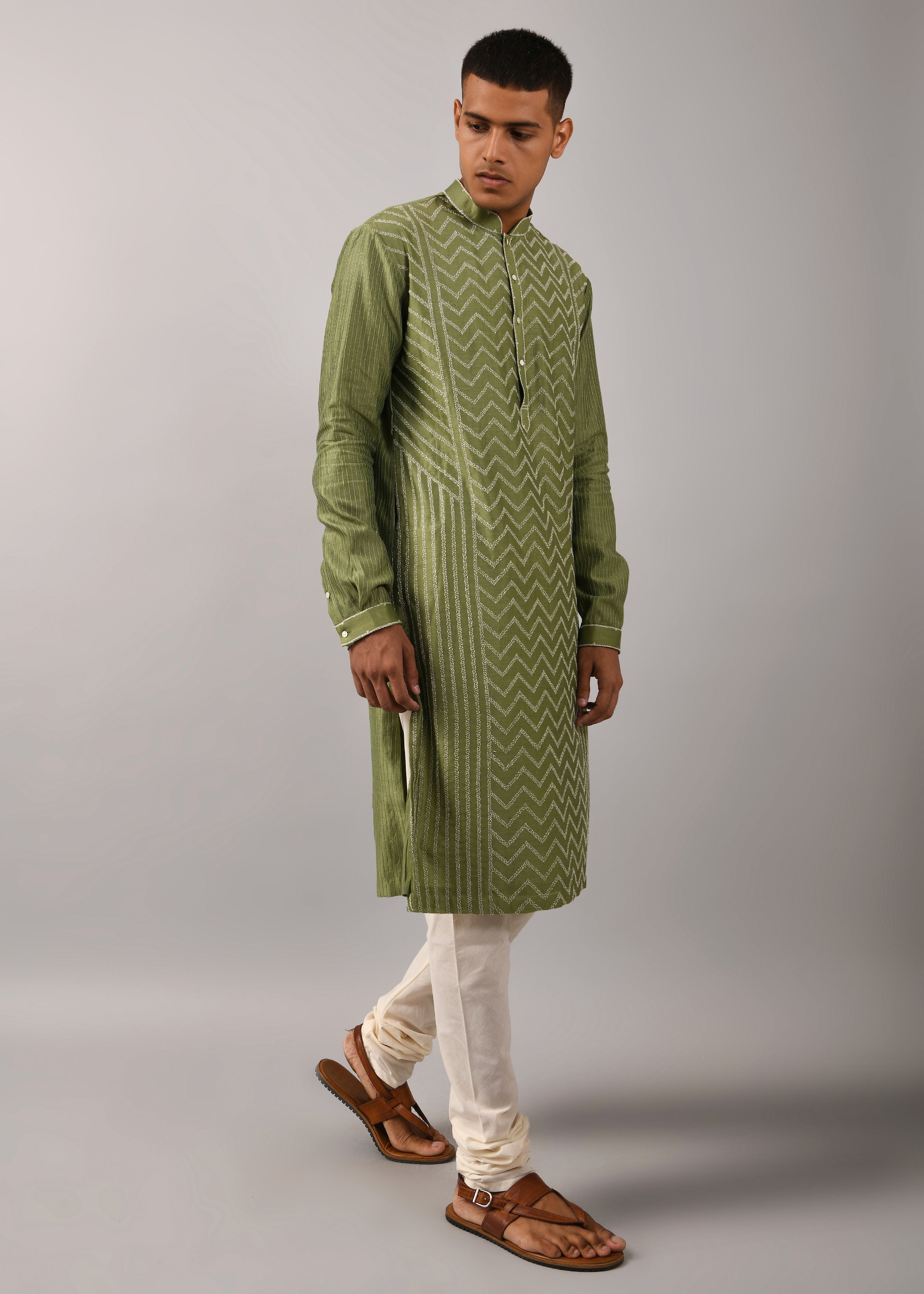 COUNTRYMADE Kurtas Chevron Hand Embroidered Kurta Set kurta vert sauge, chanderi