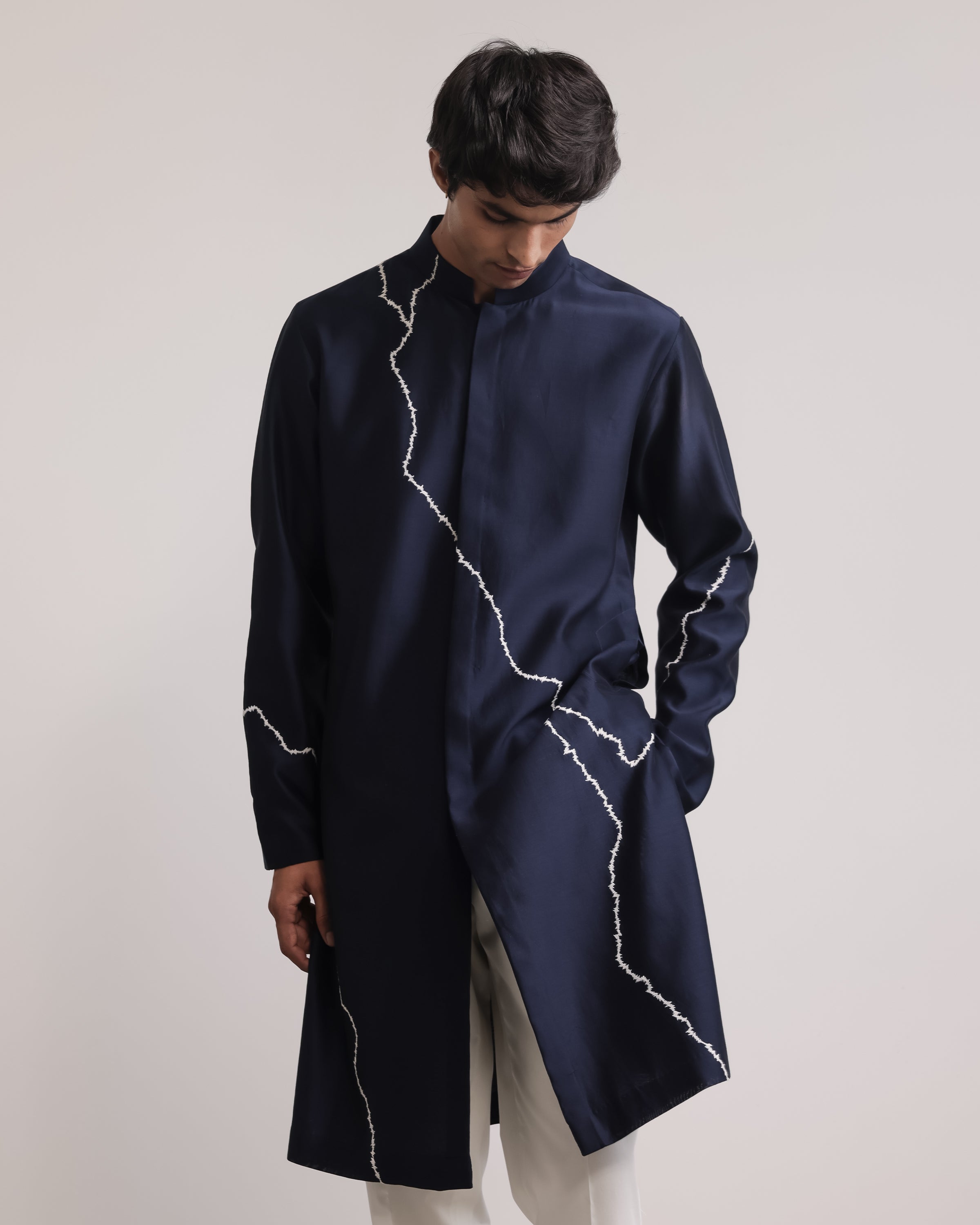 COUNTRYMADE Kurtas Fractured Lines Front-Open Kurta Set ensemble kurta brodé