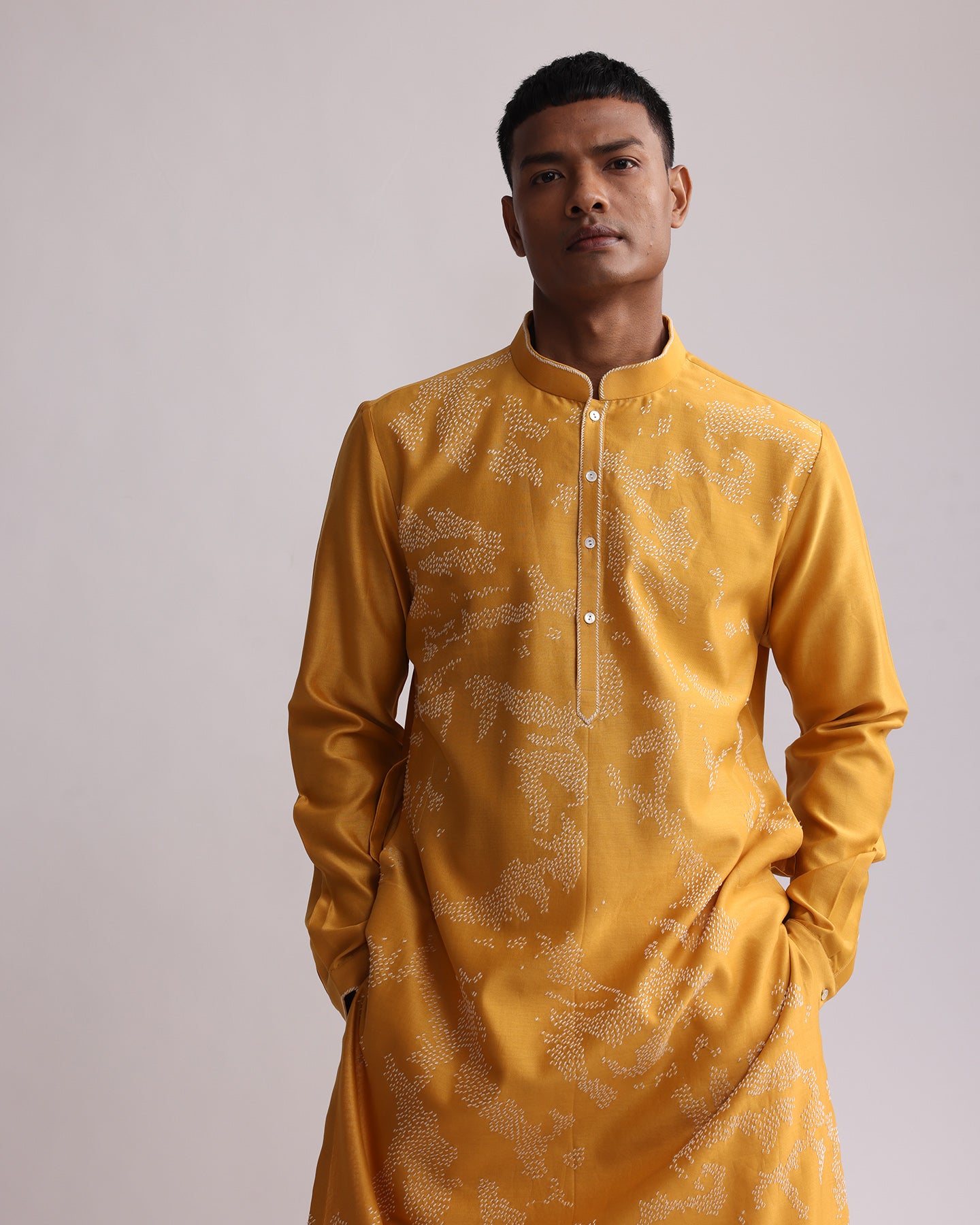COUNTRYMADE Kurtas SHADOW CAMO HAND EMBROIDERED KURTA SET ensemble kurta brodé Chanderi