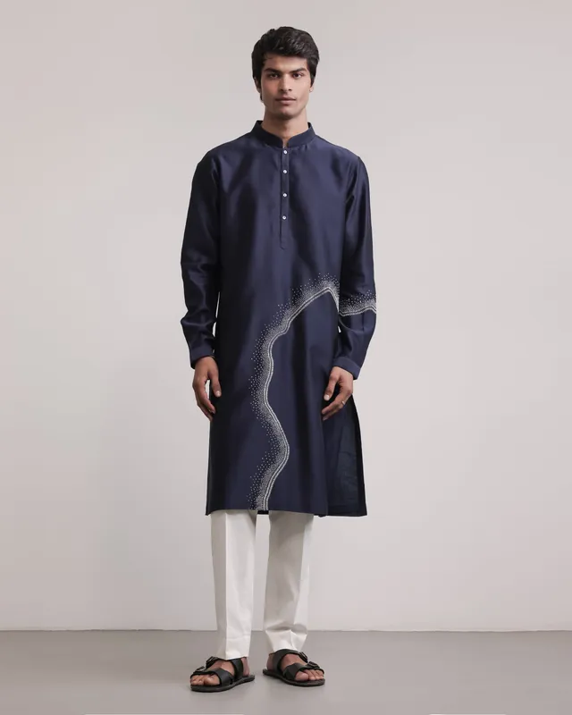 COUNTRYMADE Kurtas Obscured Halo Hand-embroidered Kurta Set ensemble kurta