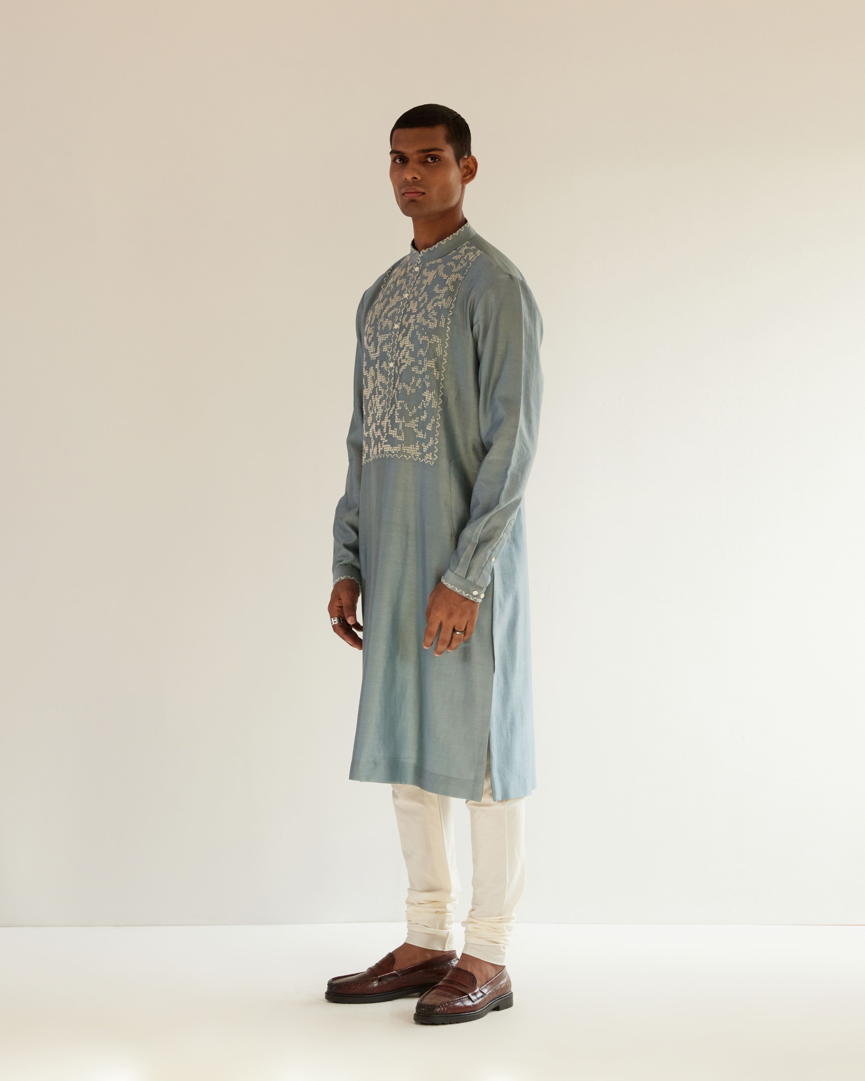 COUNTRYMADE Kurtas Camo-Block Yoke Embroidery Kurta Set kurta bleu poudré