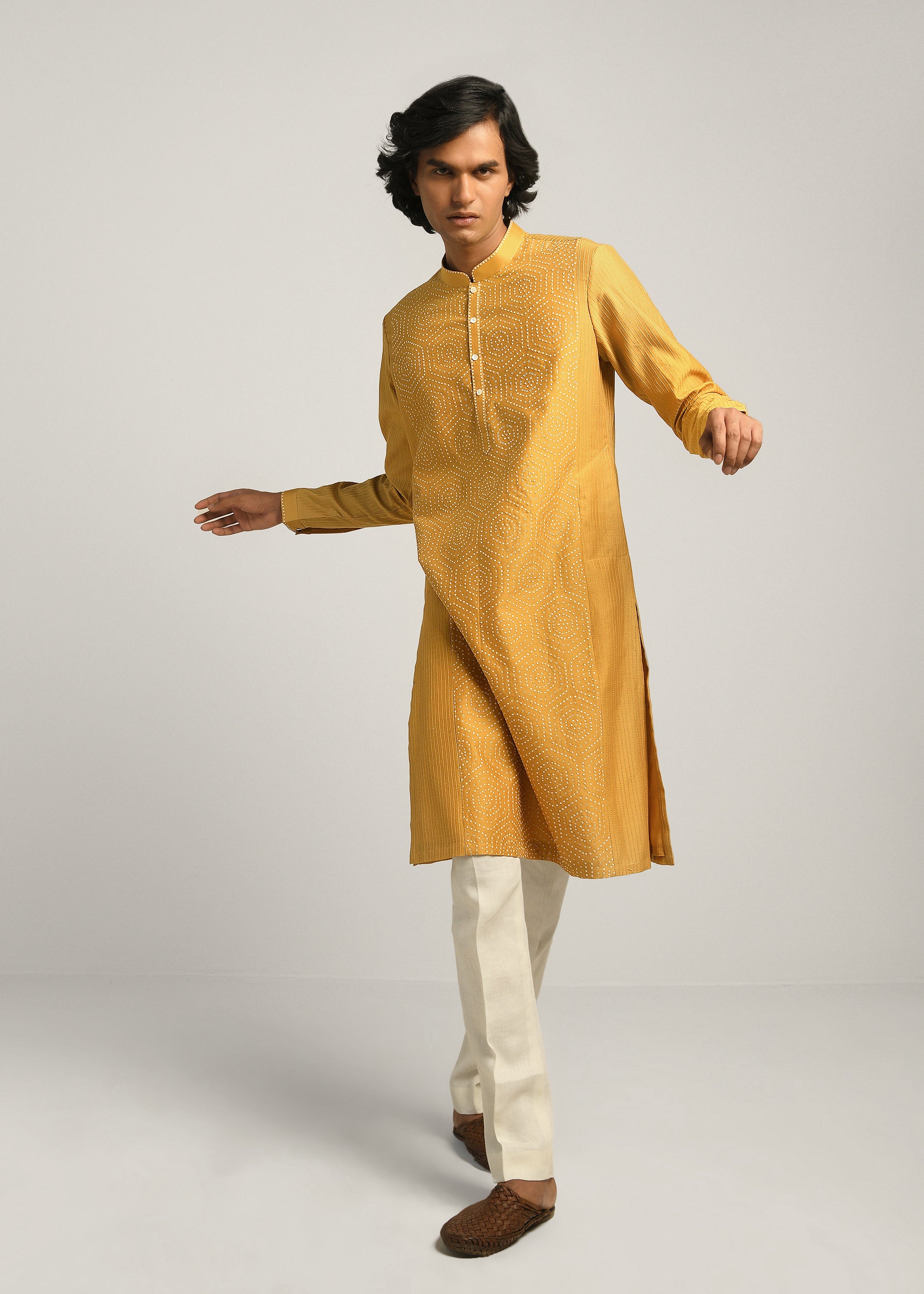 COUNTRYMADE Kurtas Hexa Dots hand Emb kurta Set ensemble kurta moutarde