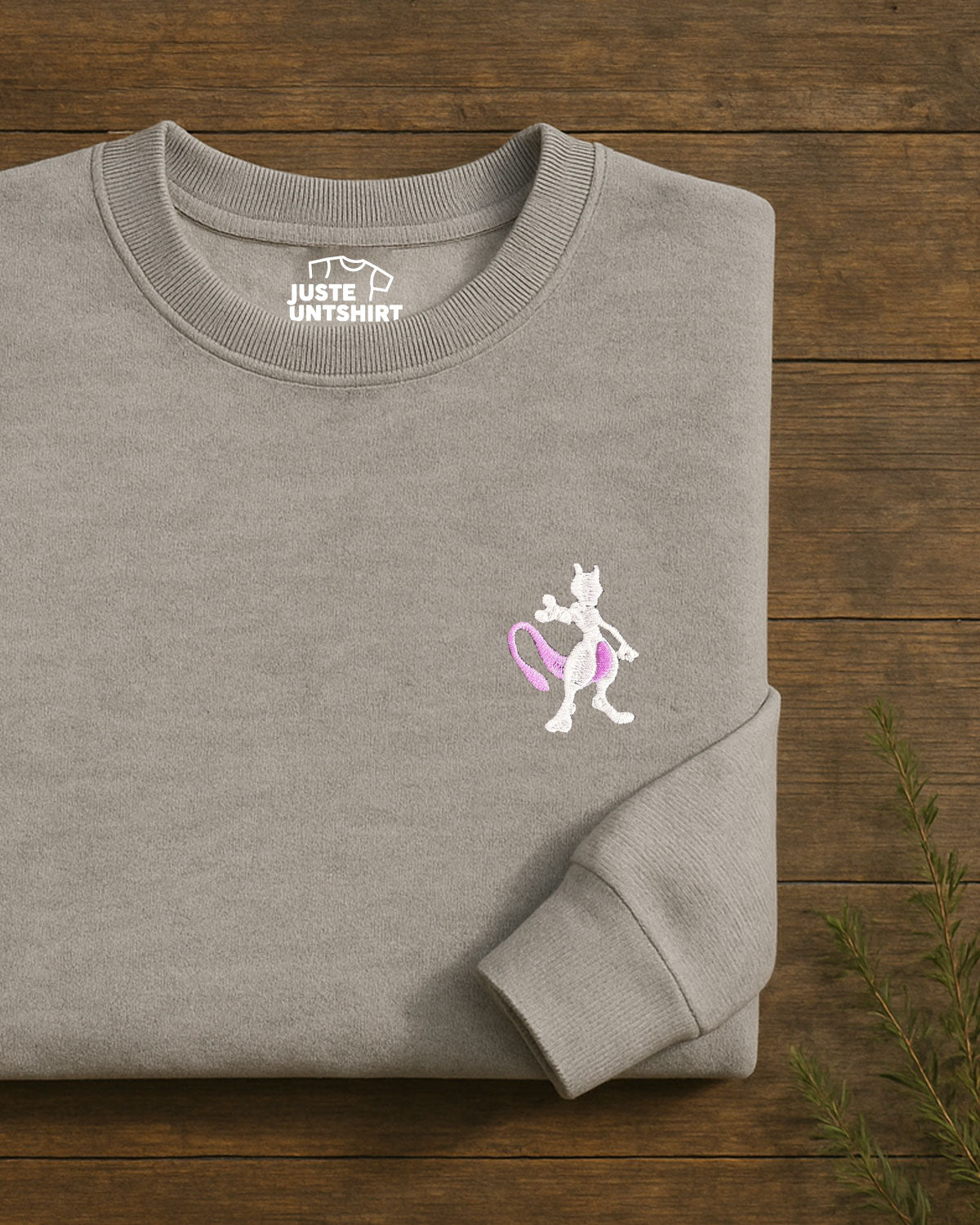 Juste Un T-shirt Sweats Brodés Mewtwo sweat brodé coton biologique