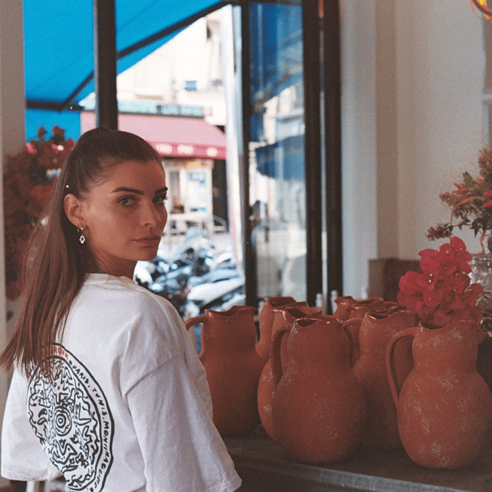 TAFANELLI T-Shirts LE CASSE-CROÛTE t-shirt blanc collaboration Mabrouk