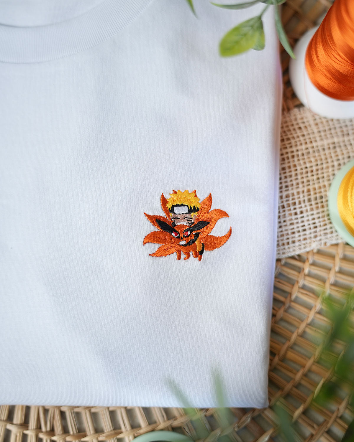 Juste Un T-shirt T-shirts Brodés T-shirt brodé Renard à 9 Queues blanc