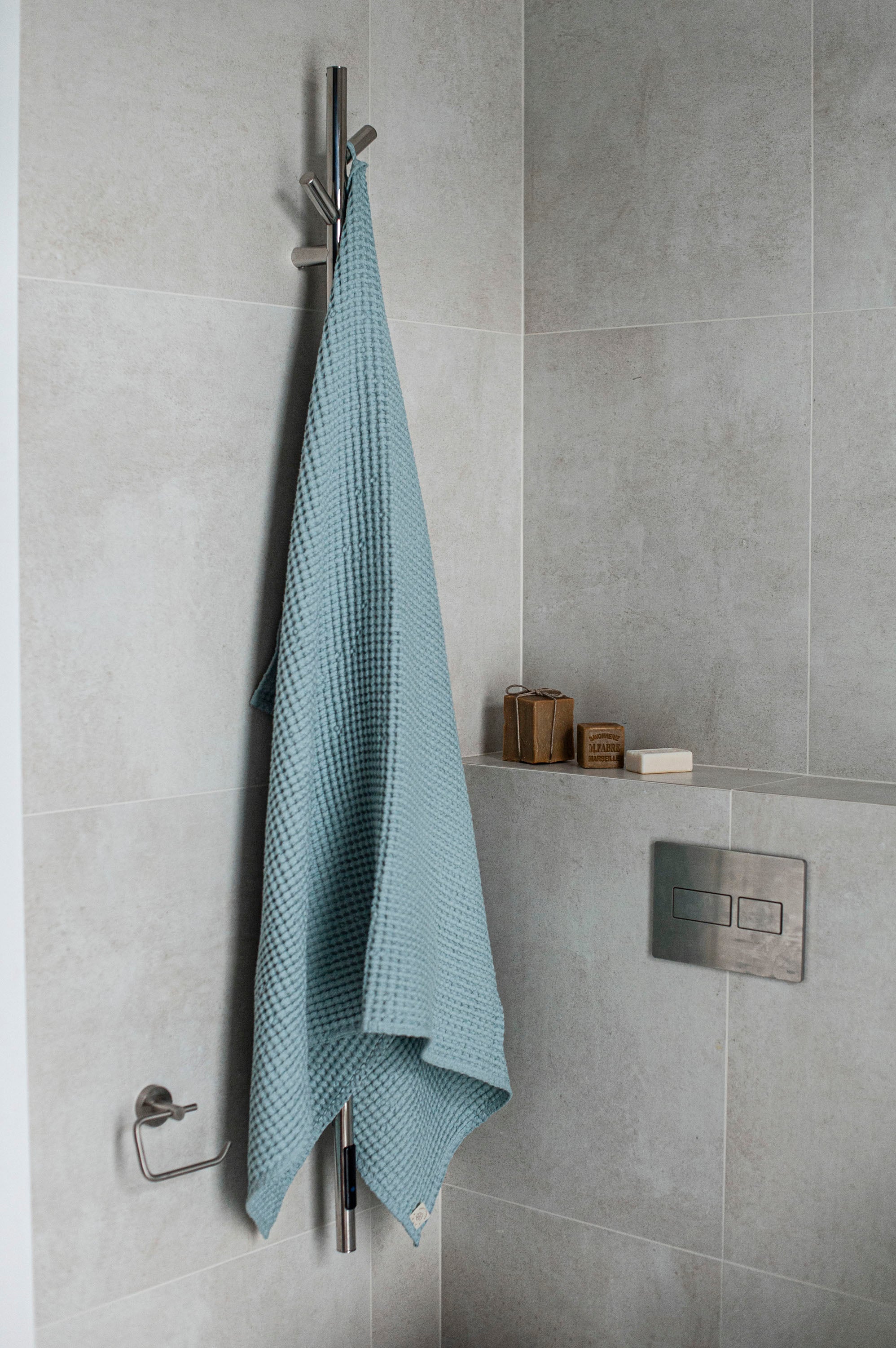 Laumė linen Home Edit Waffle linen bath towel serviette de bain gaufrée lin coton Creamy White