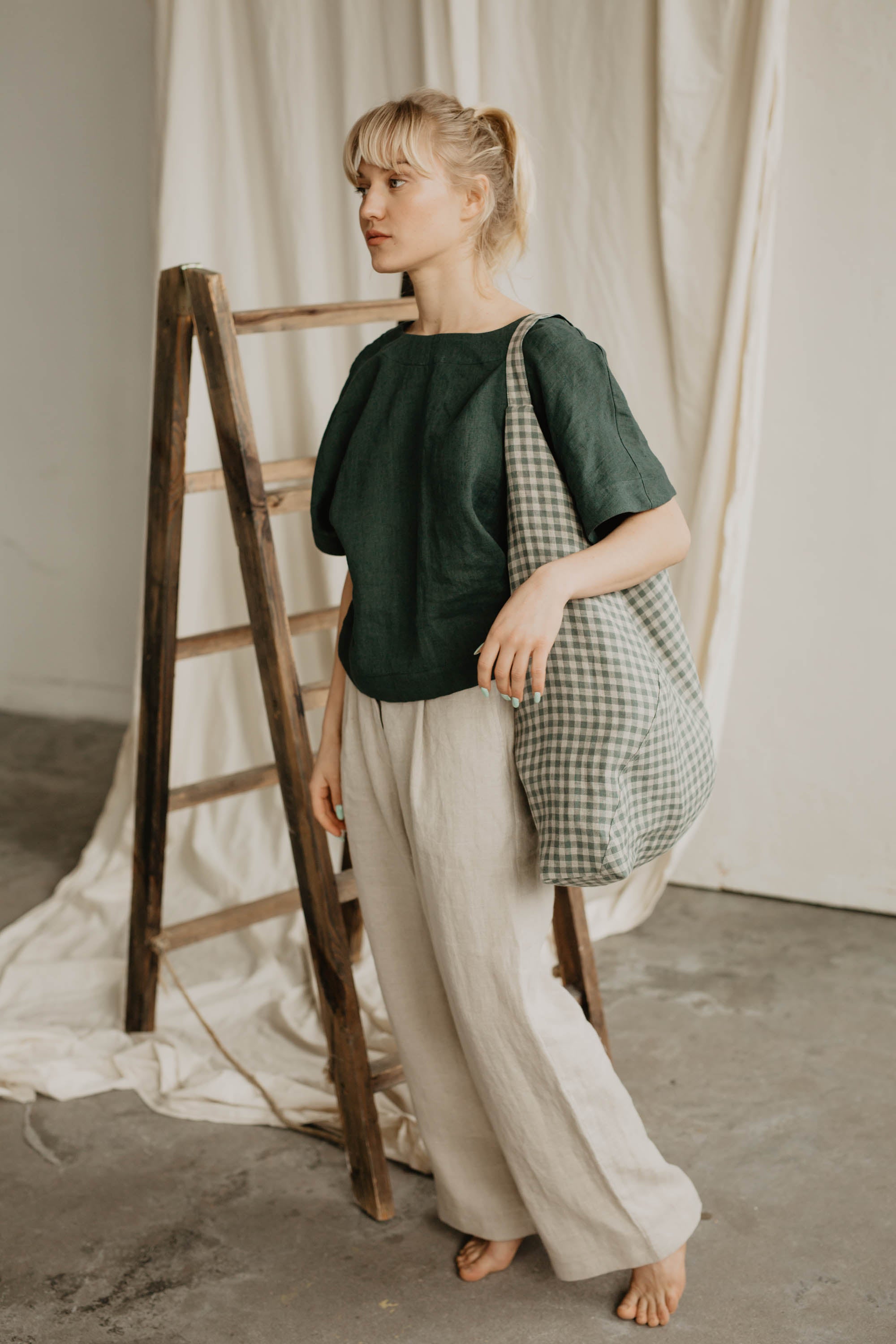 Laumė linen Linen Accessories Linen shopping bag grand sac en lin à carreaux rouges