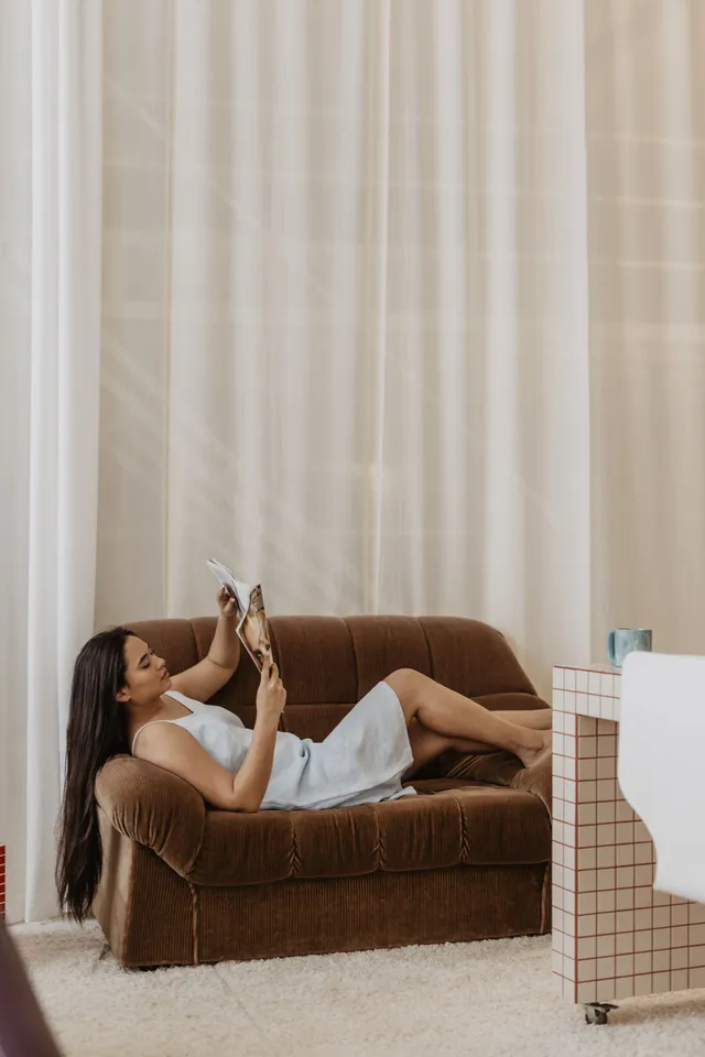 Laumė linen Loungewear NAKTIS chemise de nuit en lin blanc crème