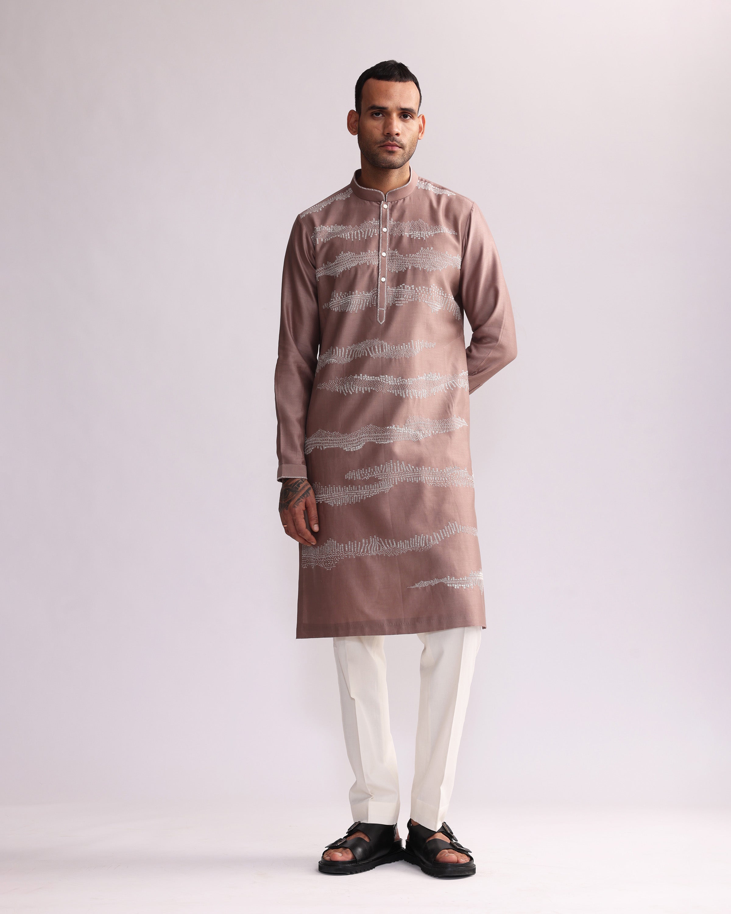COUNTRYMADE Kurtas TRAIL DUST KURTA SET, ensemble kurta brodé Chanderi