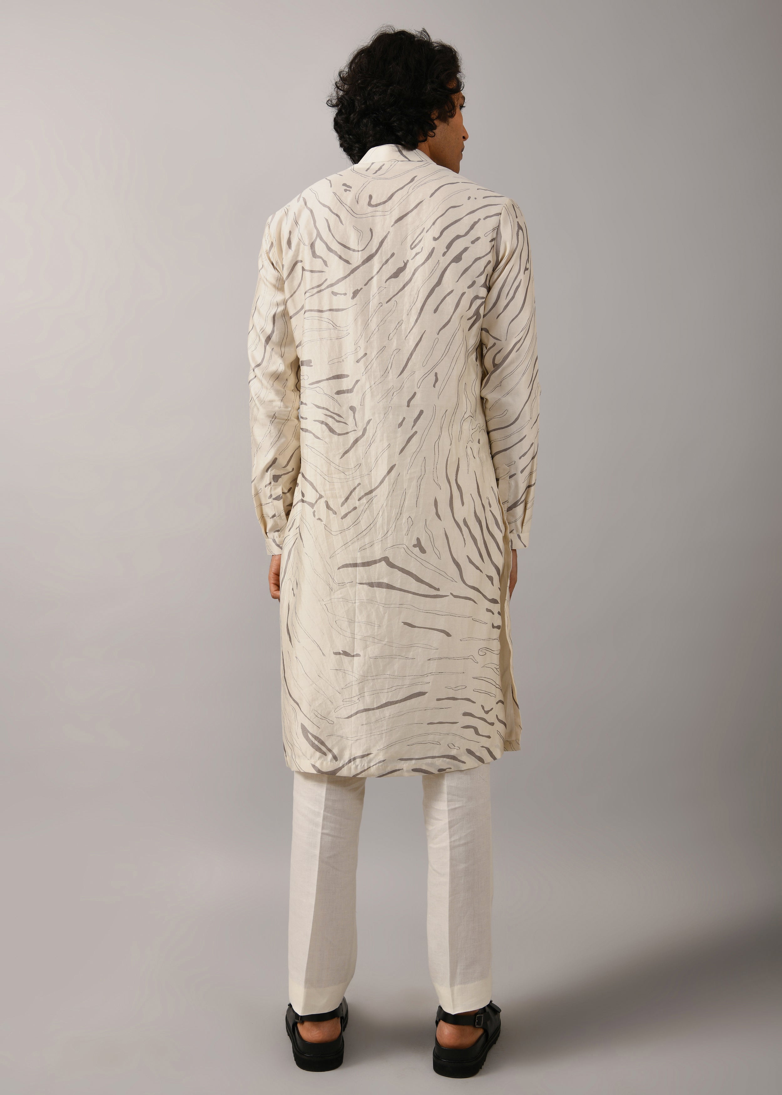 COUNTRYMADE Kurtas Ivory Terrain Maize Kurta kurta en soie ivoire imprimé