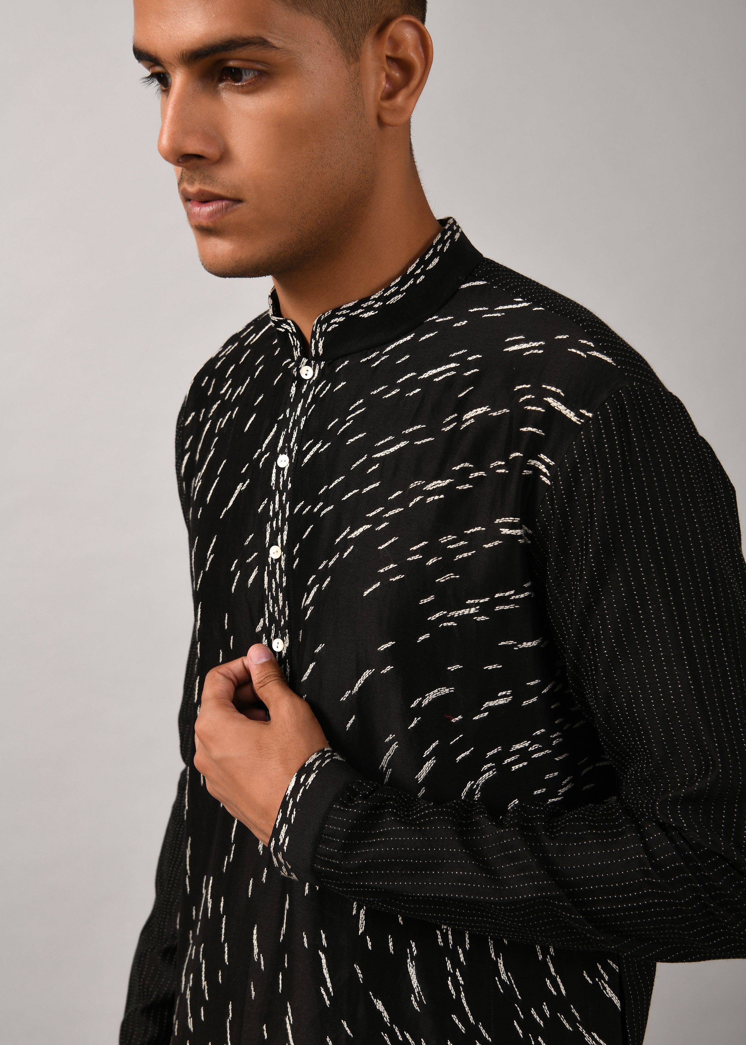 COUNTRYMADE Kurtas Shooting Star Embroidered Kurta Set ensemble noir 2 pièces