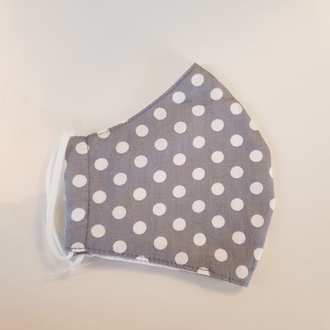 Earth Squared Foulards et Echarpes Masque en coton gris à pois blanc
