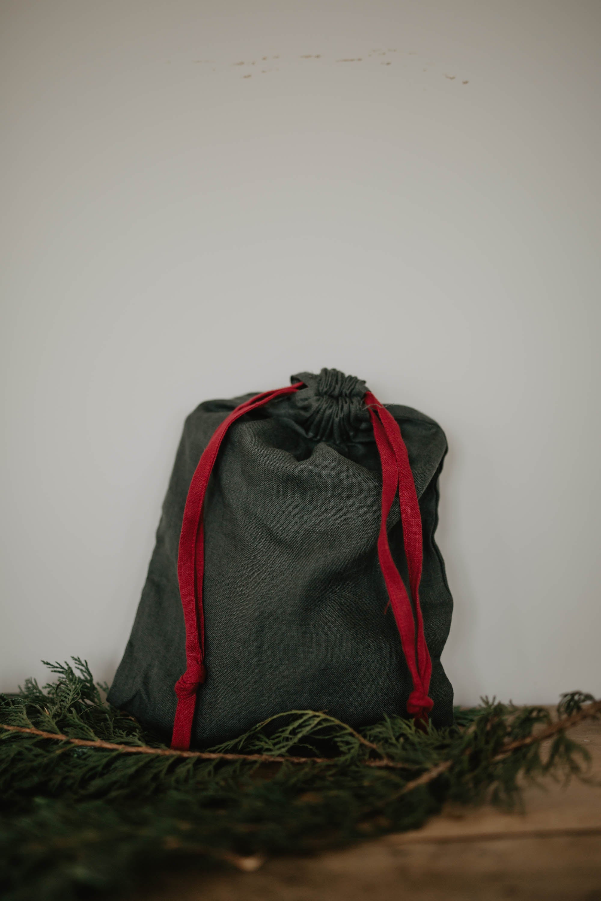 Laumė linen Christmas Linen sac de Noël en lin rouge baie lien vert 25 × 25 cm