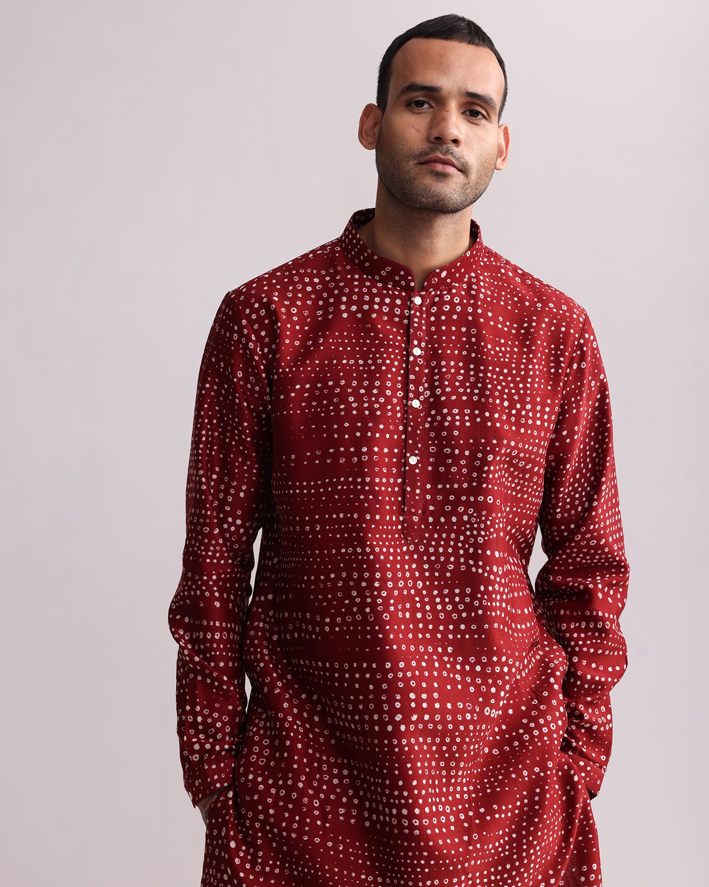 COUNTRYMADE Kurtas Aboriginal Dots Print Kurta kurta rouge en soie Chanderi imprimée