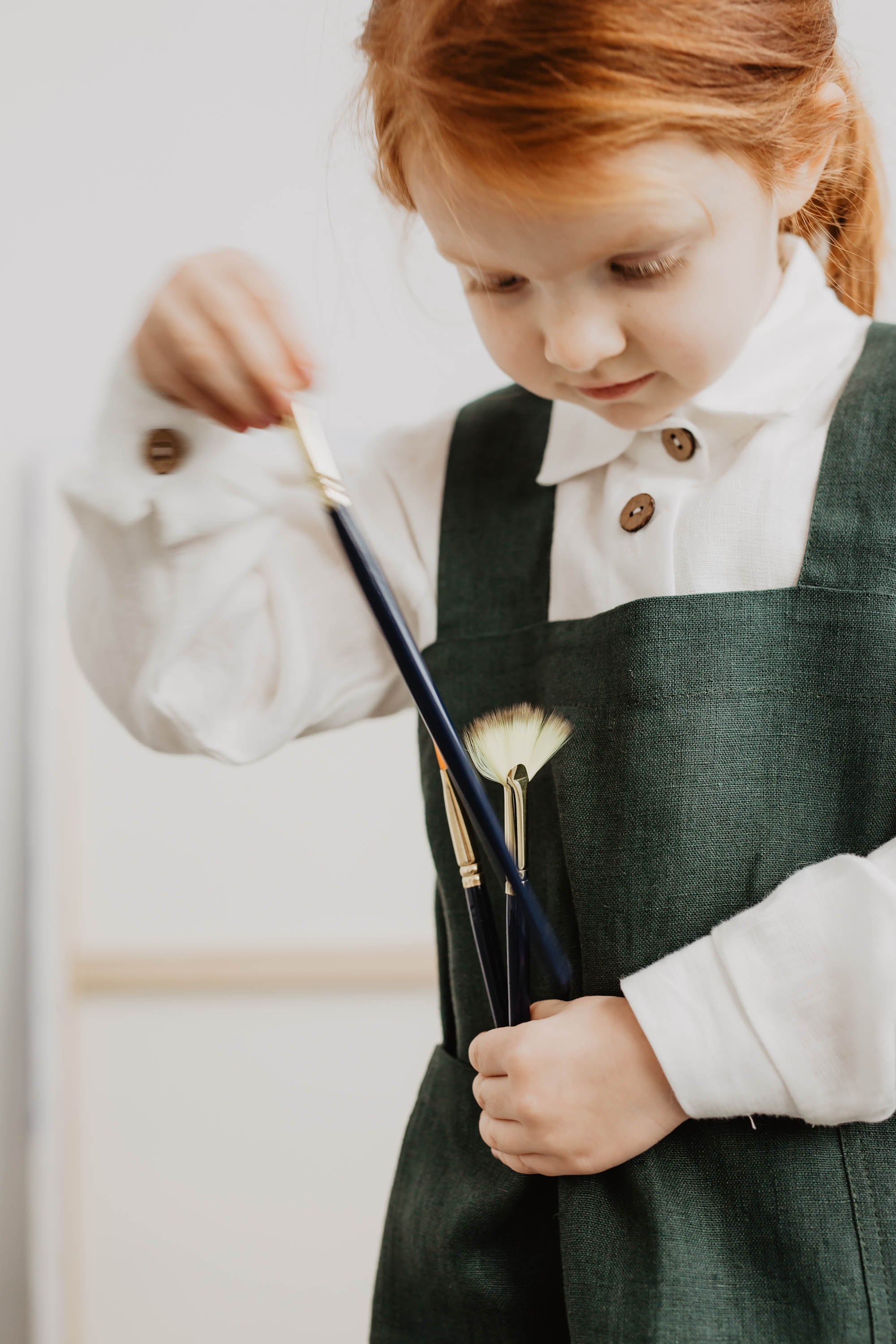 Laumė linen Kids Clothing DIRVOLIRA tablier croisé enfant en lin naturel